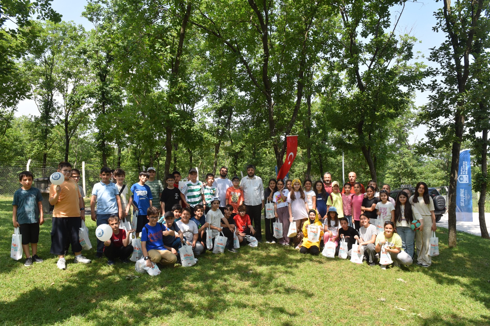 ÇOCUKLAR ÖNCE OKUDU SONRA EĞLENDİ
