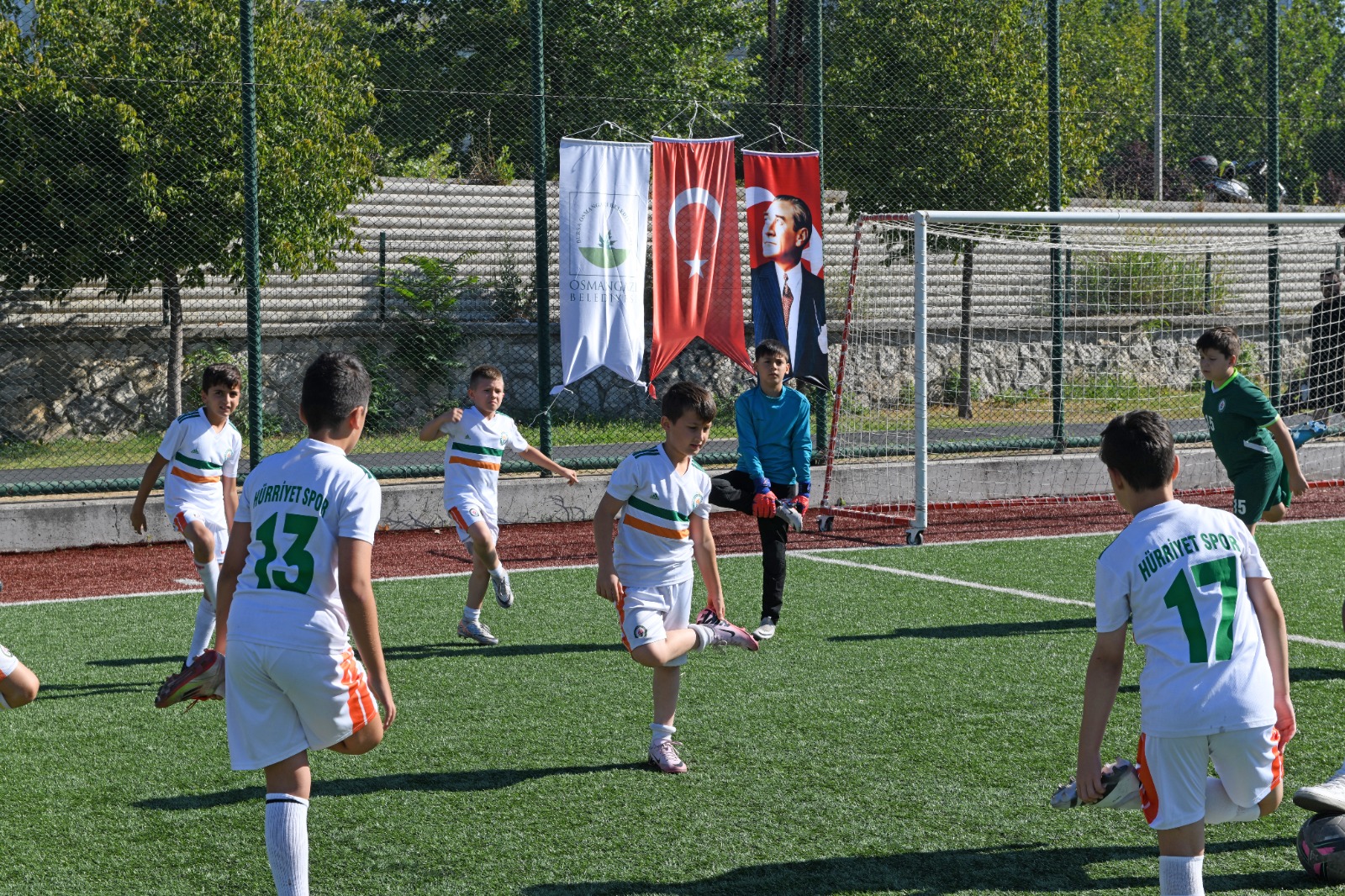 Geleceğin futbolcuları Osmangazi’de sahaya çıktı