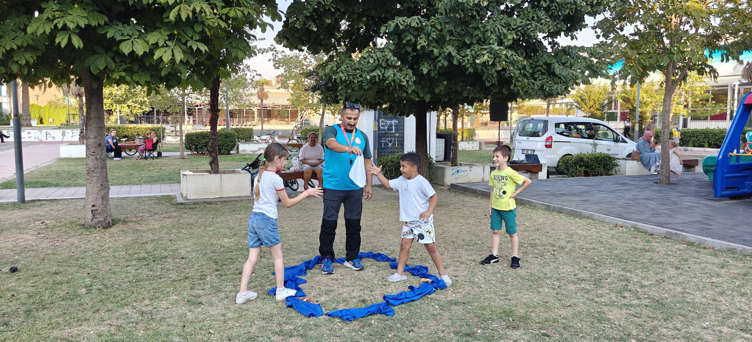 GEÇMİŞTEN GÜNÜMÜZE SOKAK OYUNLARI FESTİVALİ BAŞLADI