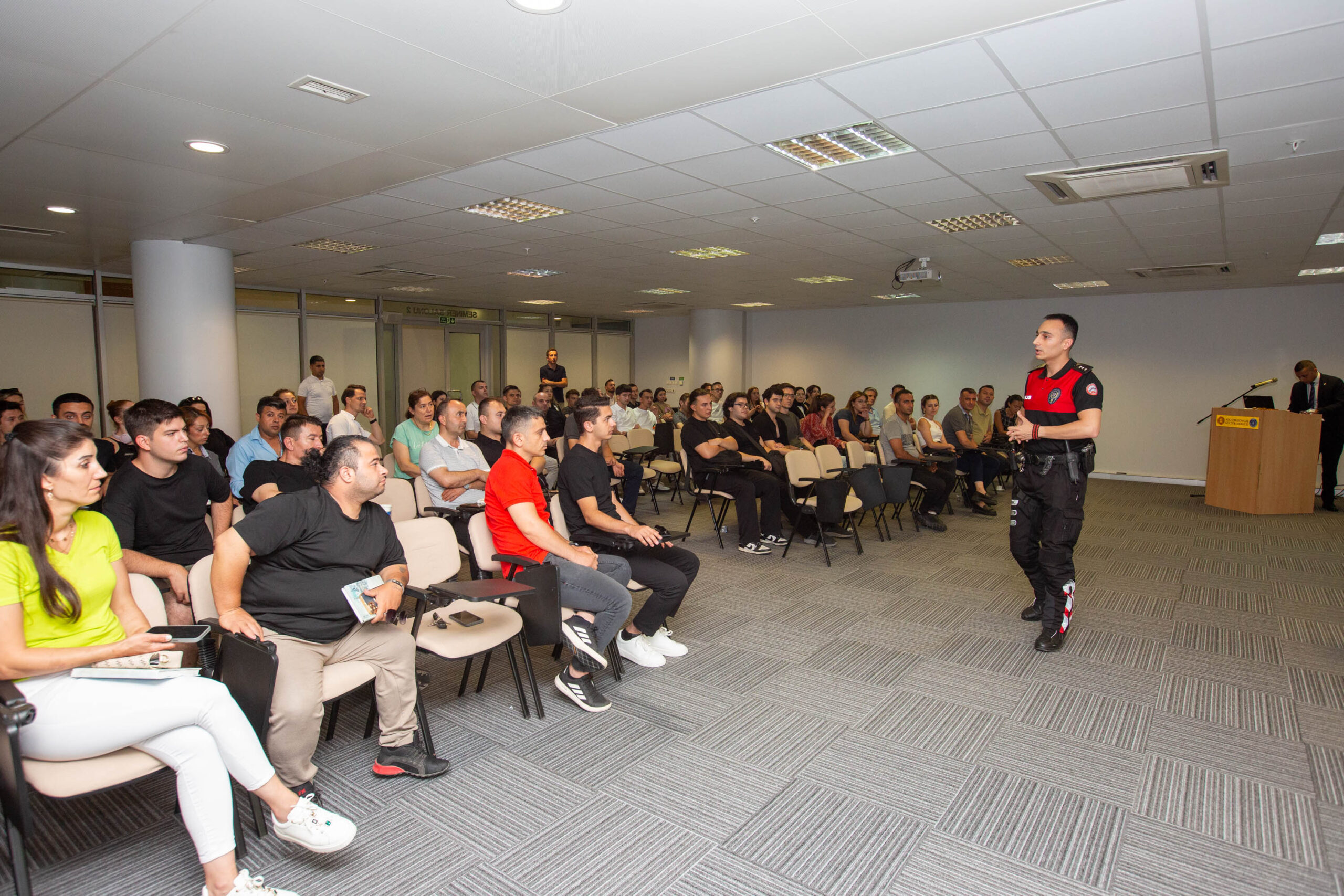 BURFAŞ personeline ‘diksiyon, iletişim ve asayiş’ eğitimi