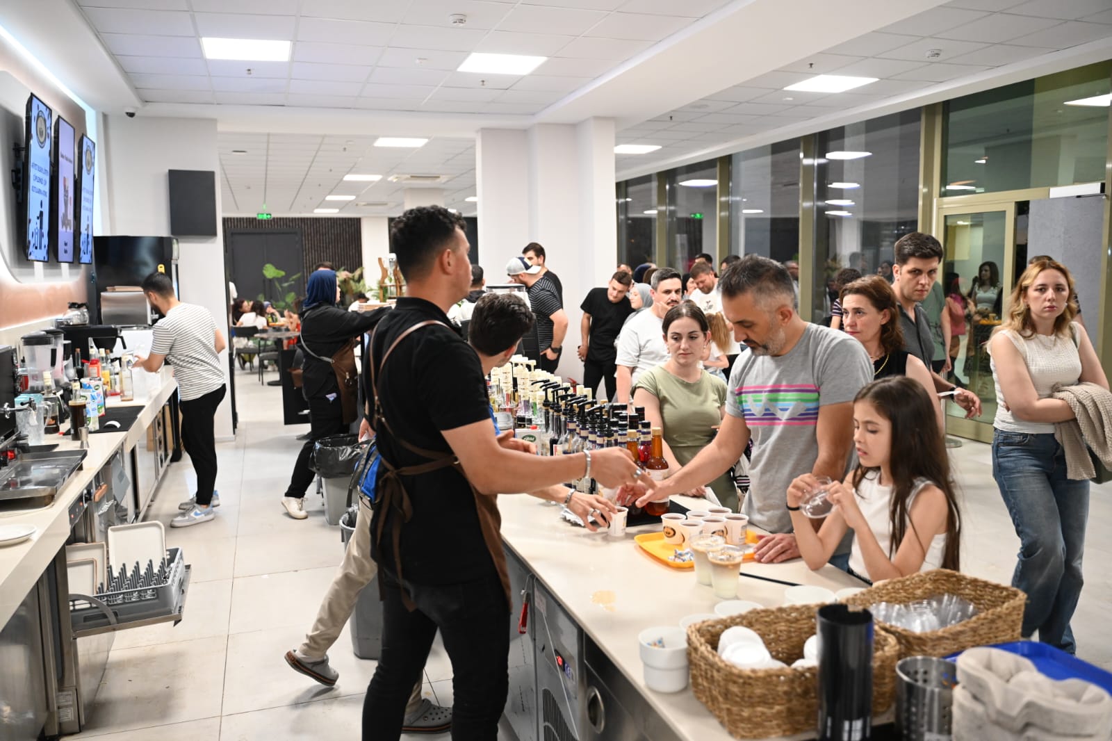 Kent Kafe Karacabey’in yeni buluşma noktası oldu