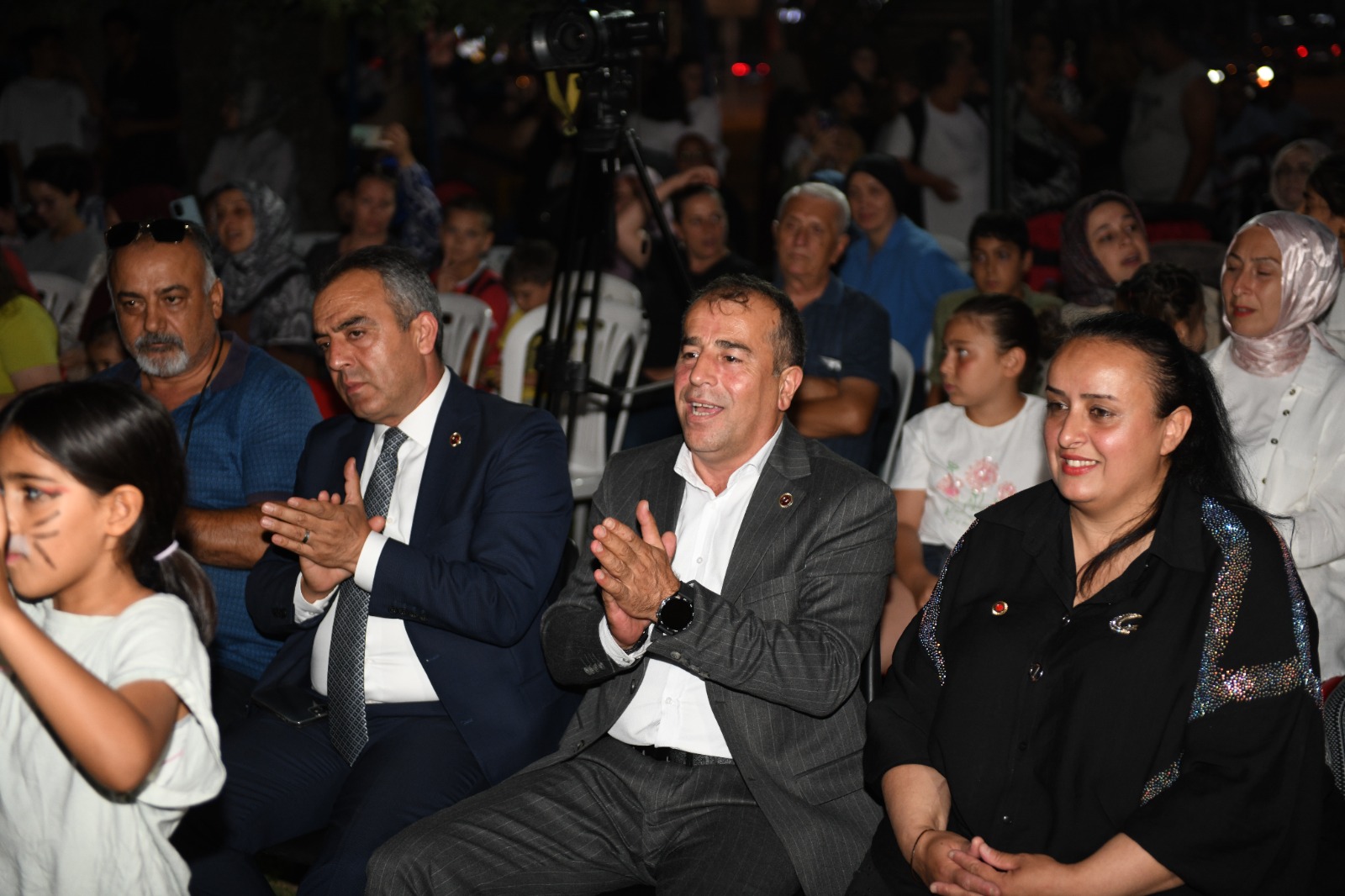 Yaz etkinliklerinde çocuklar ve aileler doyasıya eğlendi