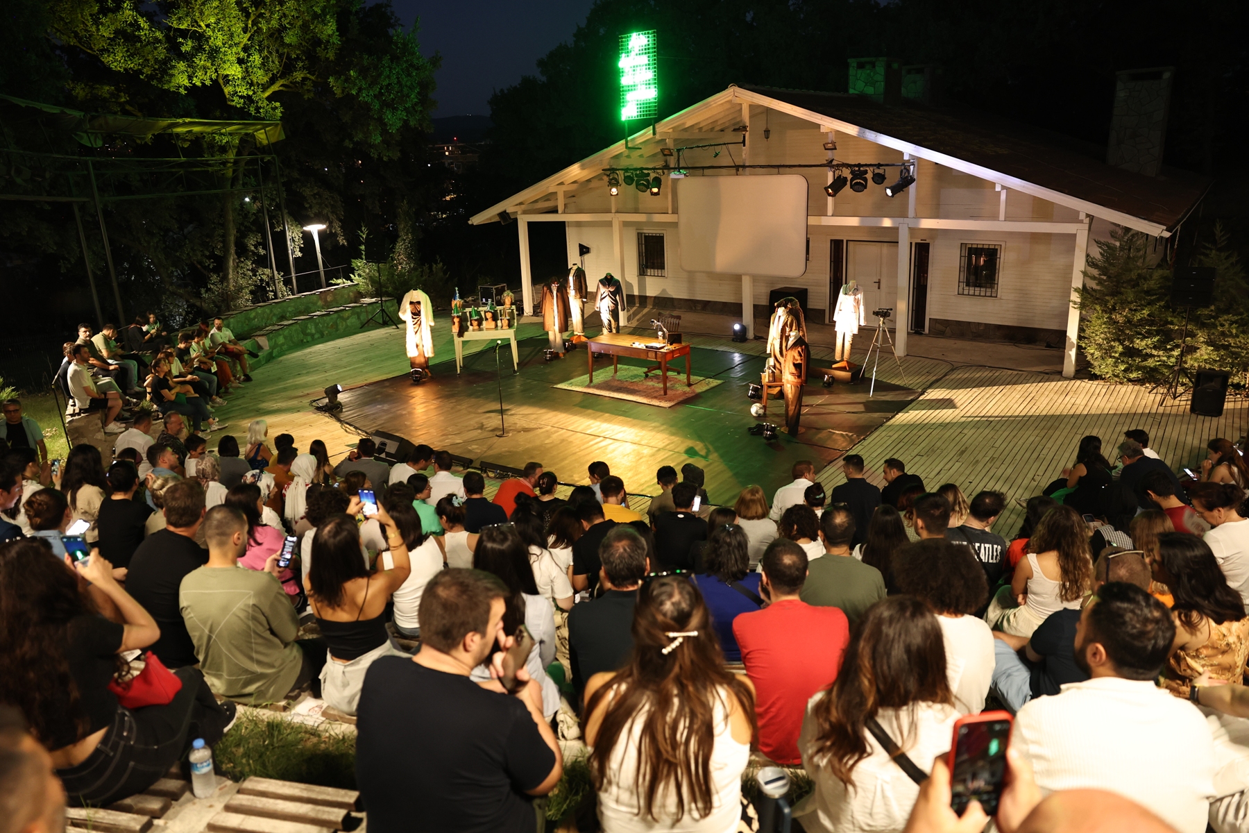 Nilüfer Kent Tiyatrosu’nda yaz sezonu başlıyor