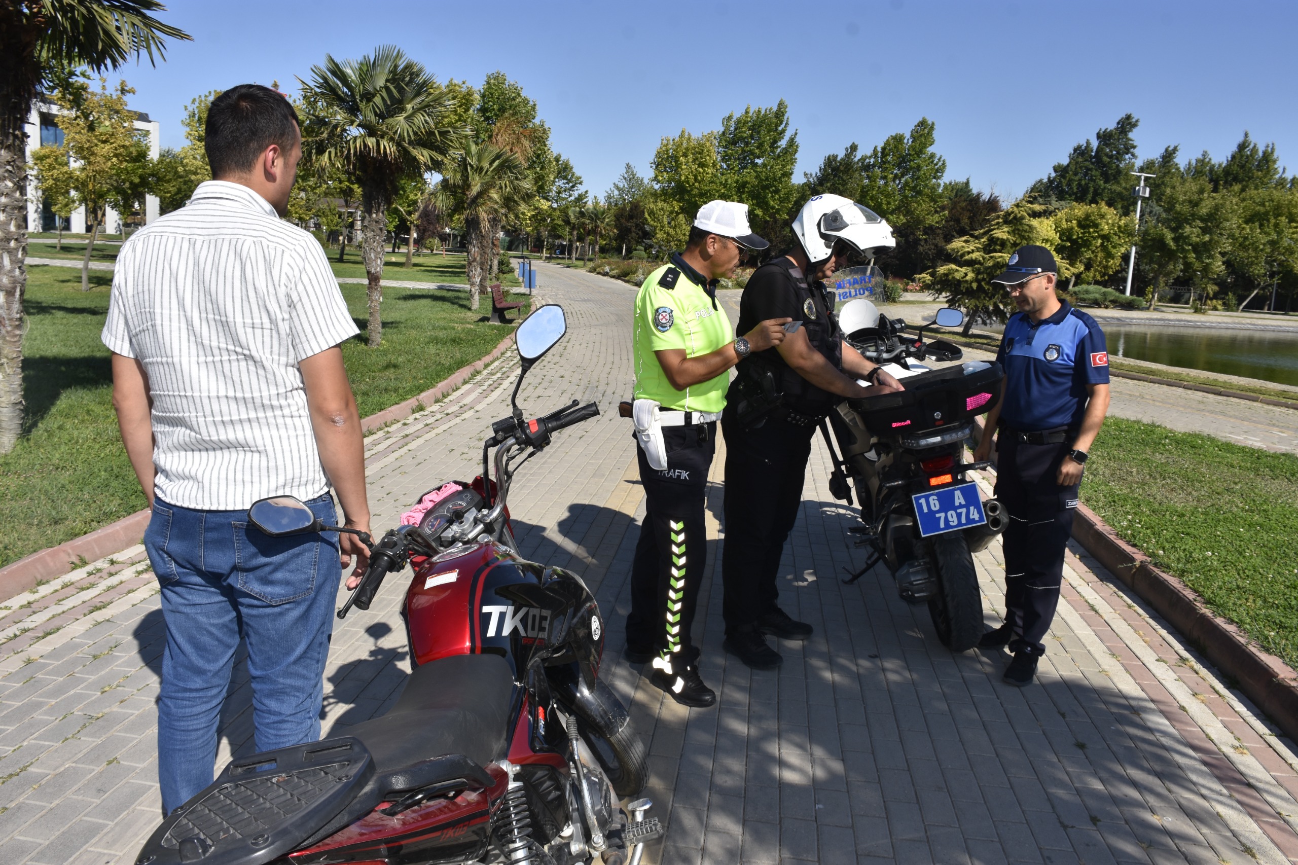 Motorlu araç girişi yasaklandı, denetimler artıyor