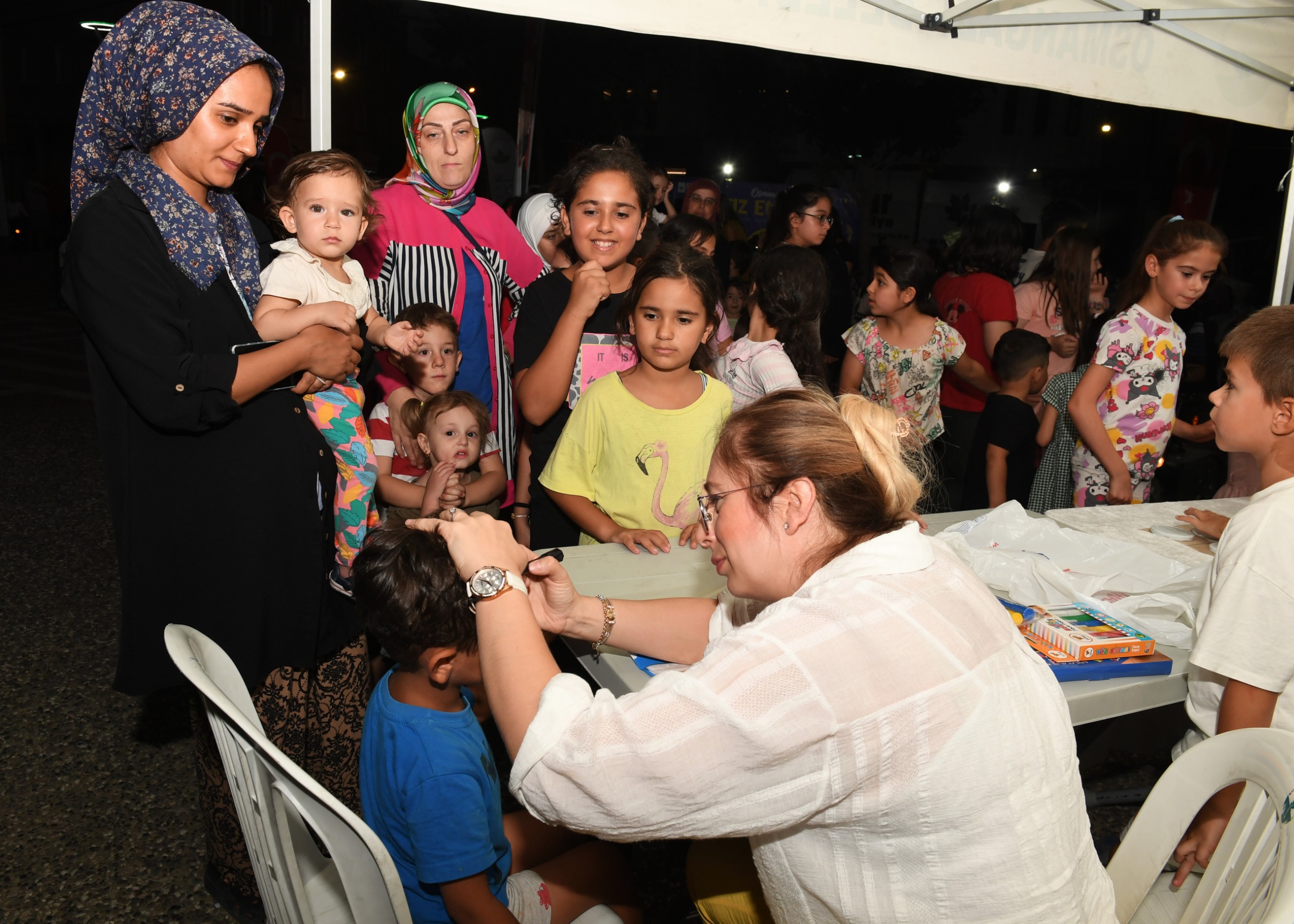 Osmangazi Belediyesi eğlenceyi vatandaşların ayağına götürüyor