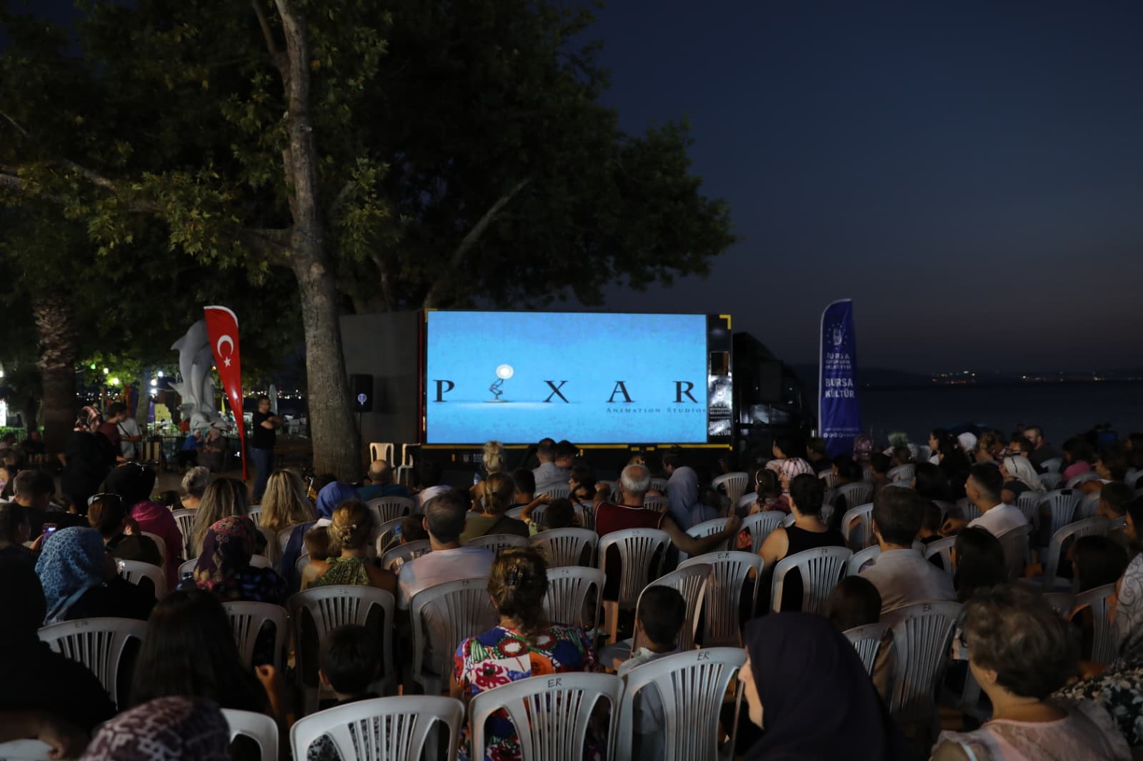 ‘Kamyoled’ ile açık havada sinema keyfi