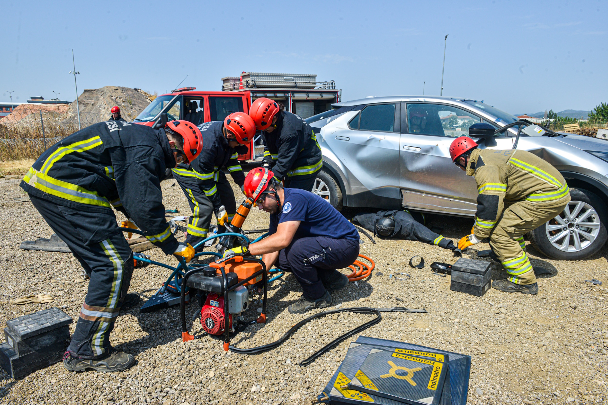 Bursa itfaiyesinden nefes kesen tatbikat