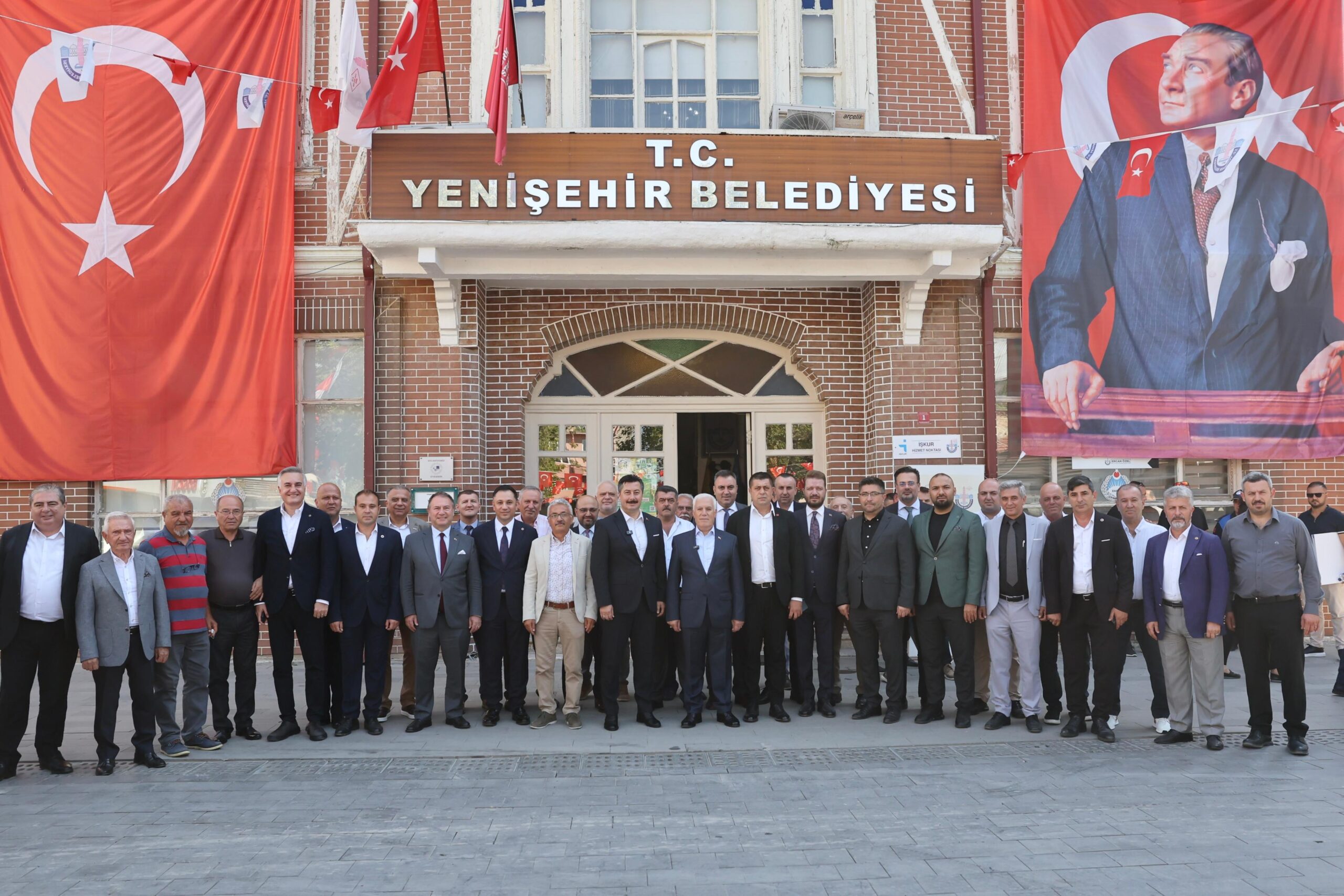 “Tek gündemimiz Bursa’ya hizmet”