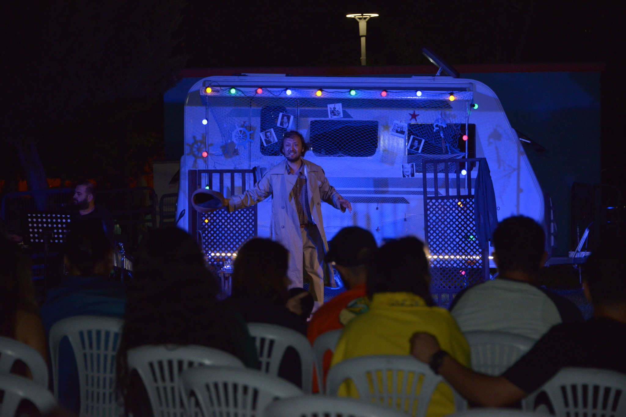 “Karavan Tiyatro“ Bursalılarla buluştu