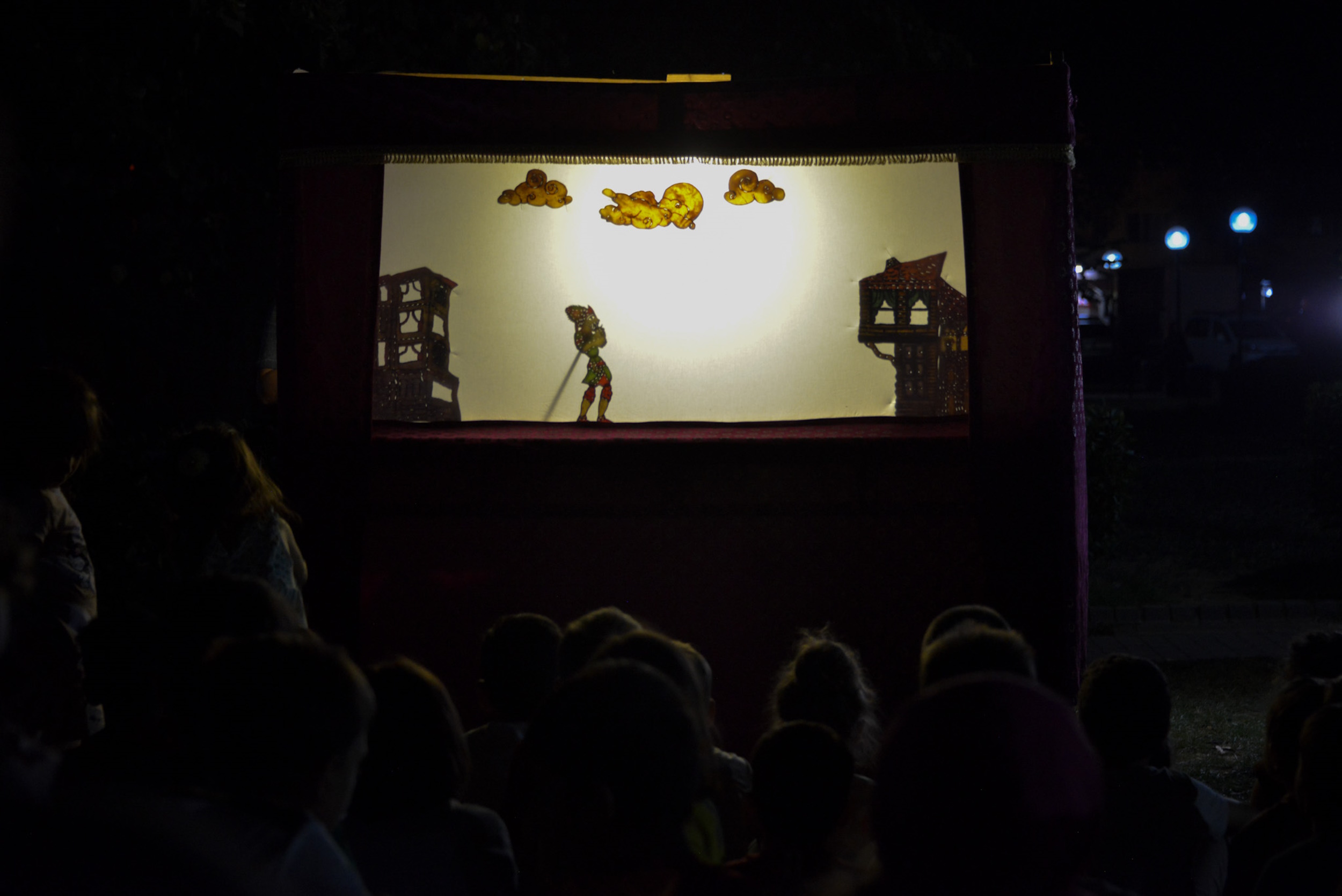 Karagöz Bursalıların gönlüne perde kurdu