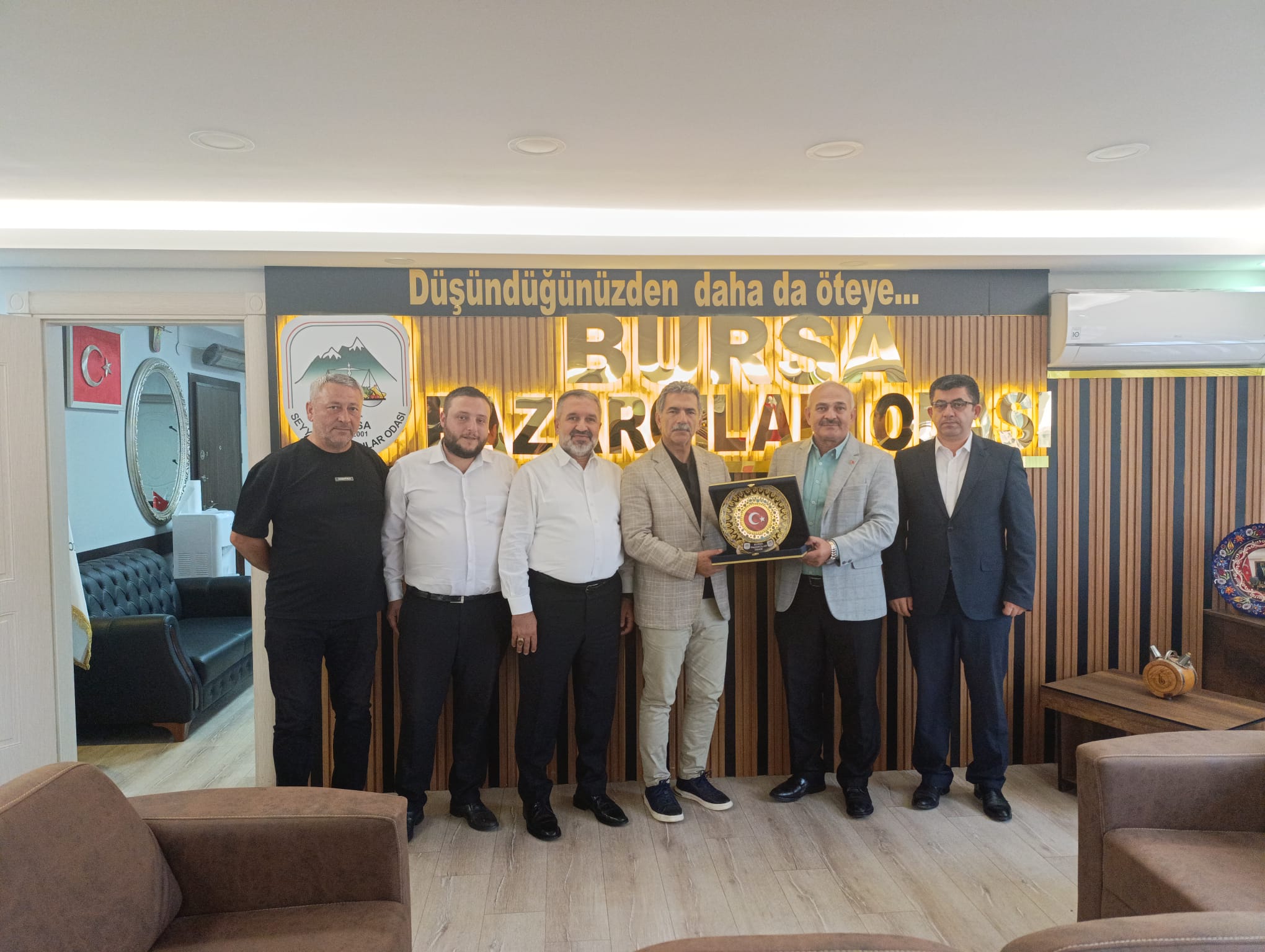 Gemlik'te Perşembe Pazarı'nın Üzeri Kapanacak