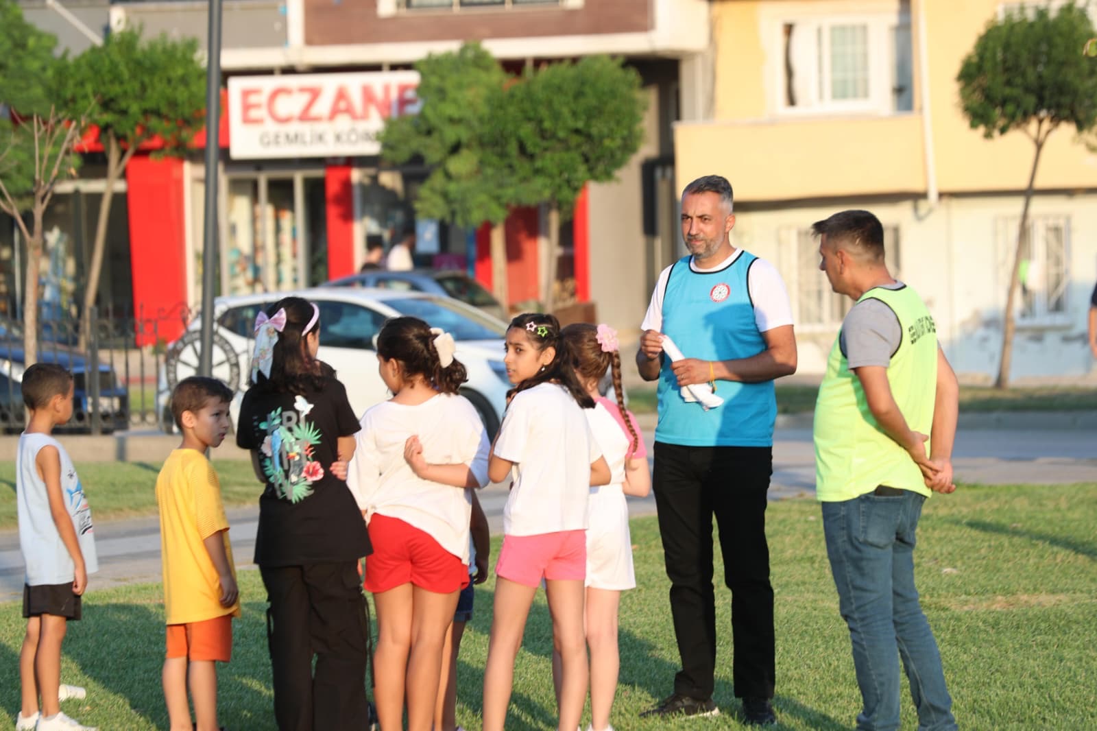 GEÇMİŞTEN GÜNÜMÜZE SOKAK OYUNLARI FESTİVALİNİN İKİNCİ DURAĞI: GEMLİK BÖLGE PARKI OLDU