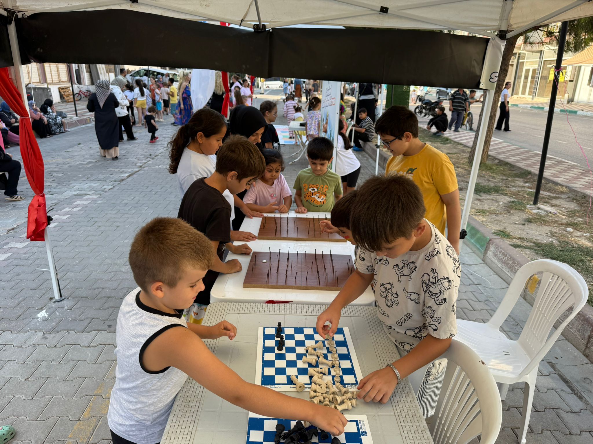 Karacabey geleneksel sokak oyunları etkinliğinde final