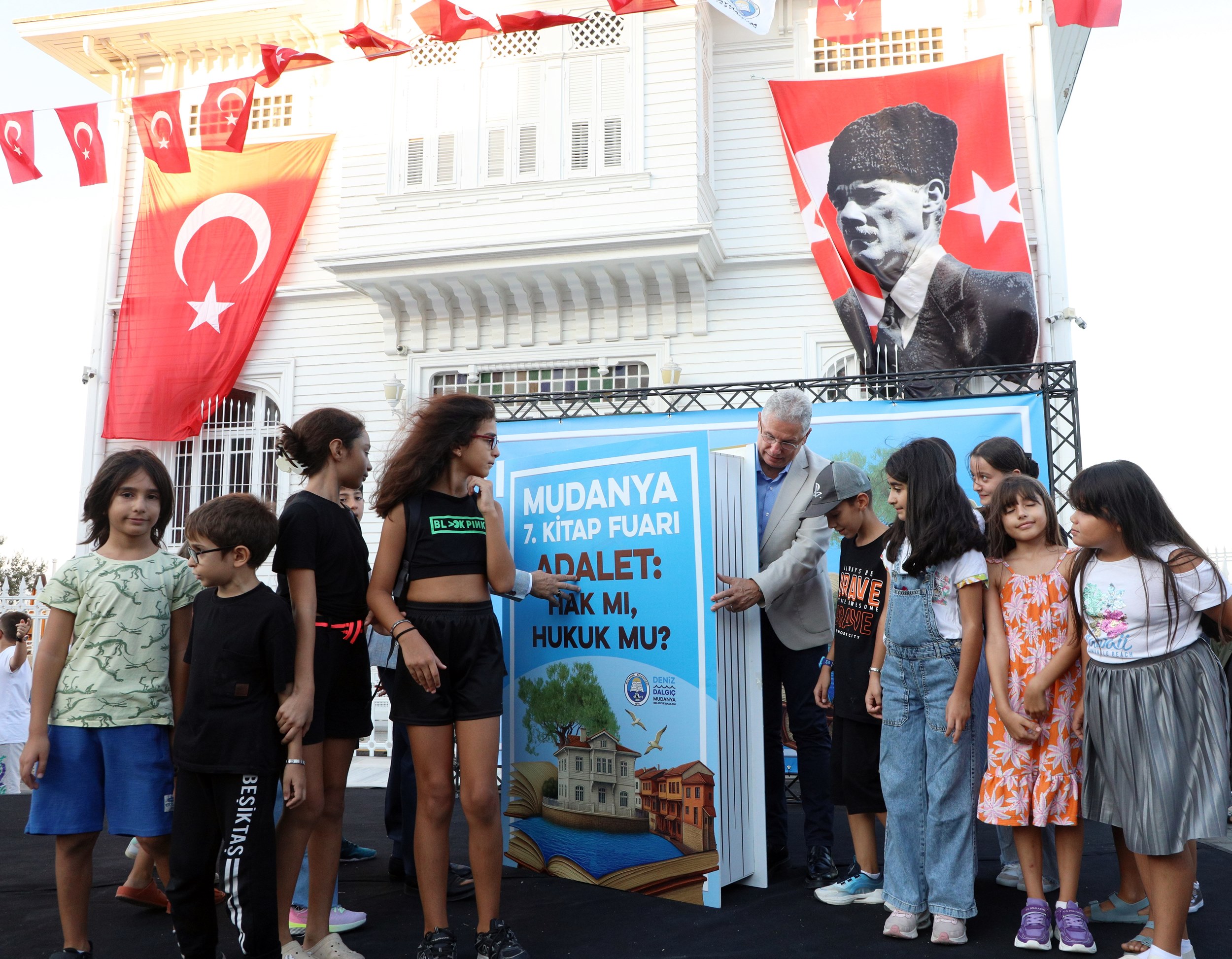MUDANYA KİTAP FUARI’NDA ADALET VURGUSU