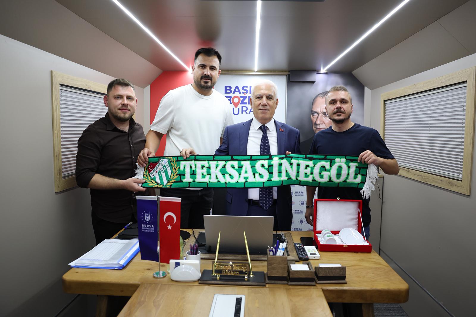 “Bursa’yı masa başında değil, halkımızla birlikte yönetiyoruz”