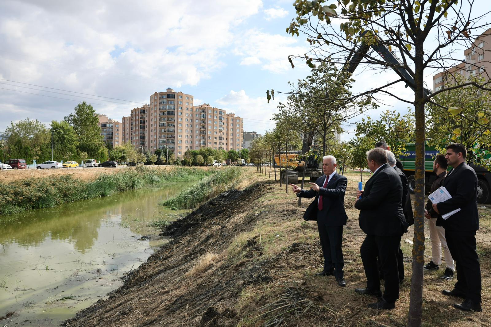 Sel riskine karşı derelerde temizlik seferberliği