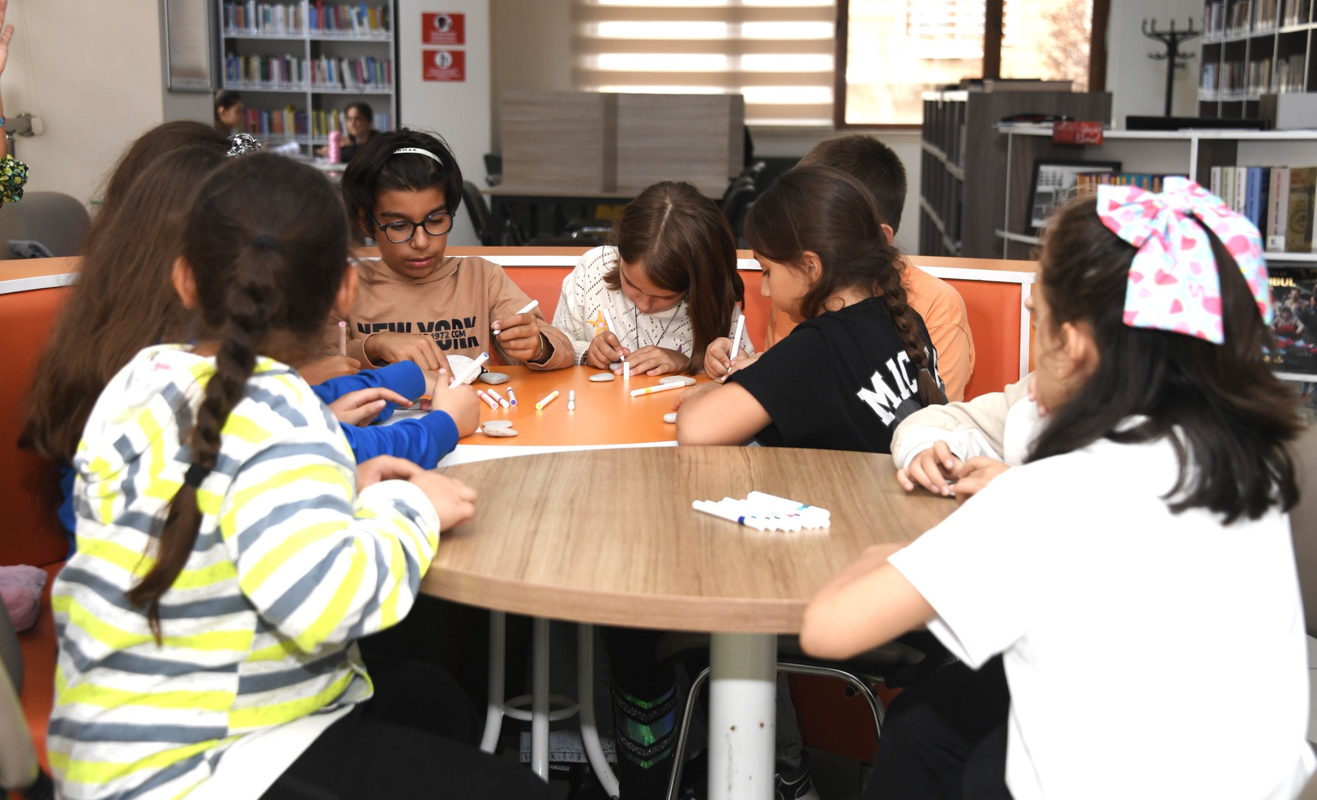 Bu atölyeye katılan çocukların hayal güçleri genişliyor
