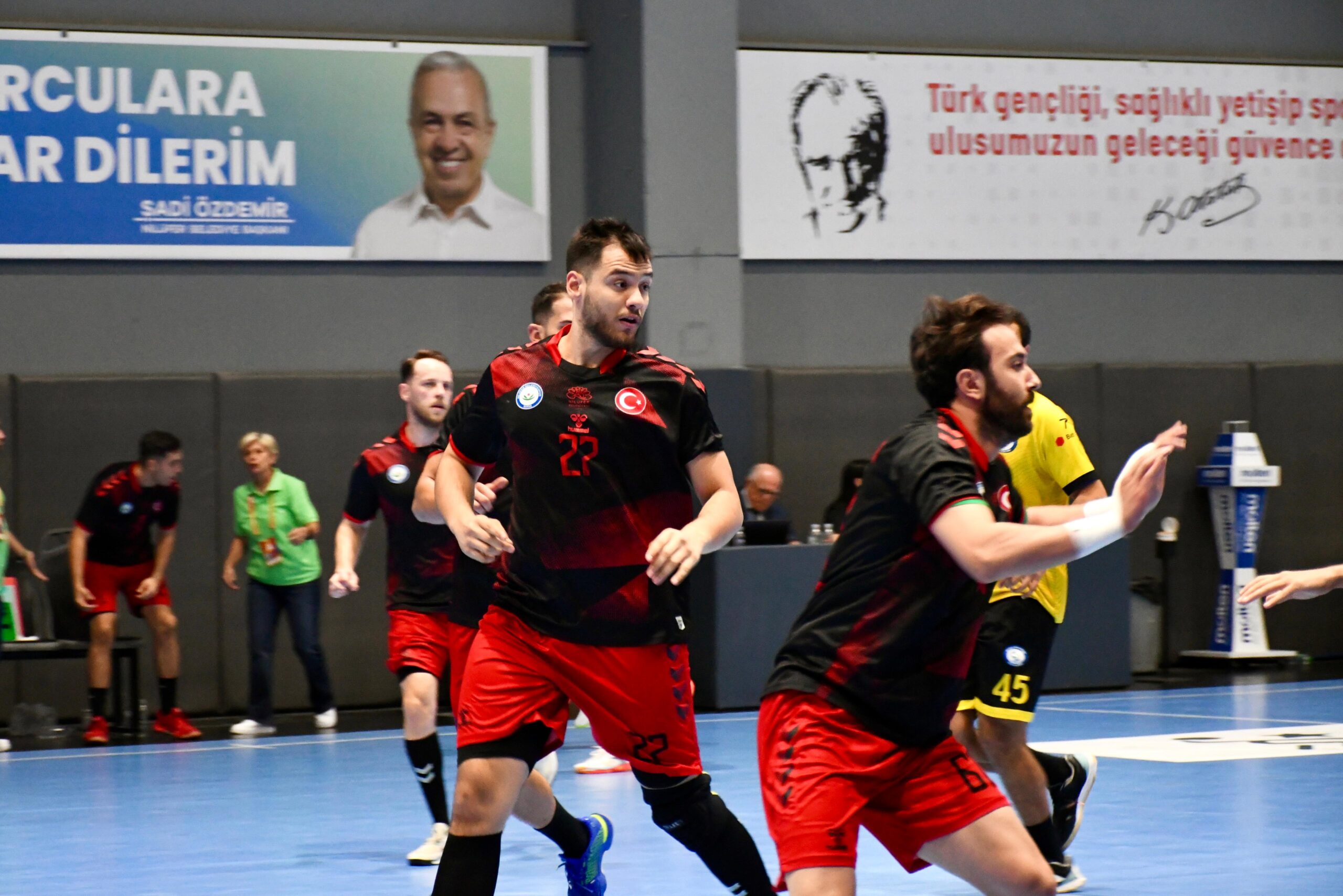 Nilüfer Belediyespor, yoluna kayıpsız devam ediyor