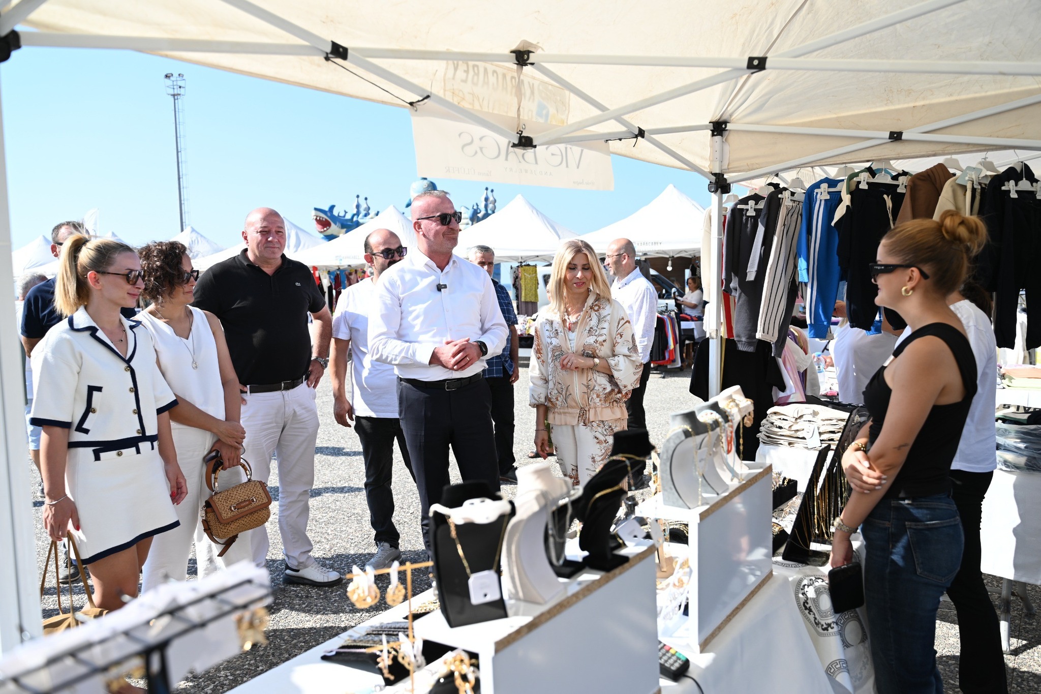 Karacabey’de kadın girişimcilerden renkli alışveriş şenliği