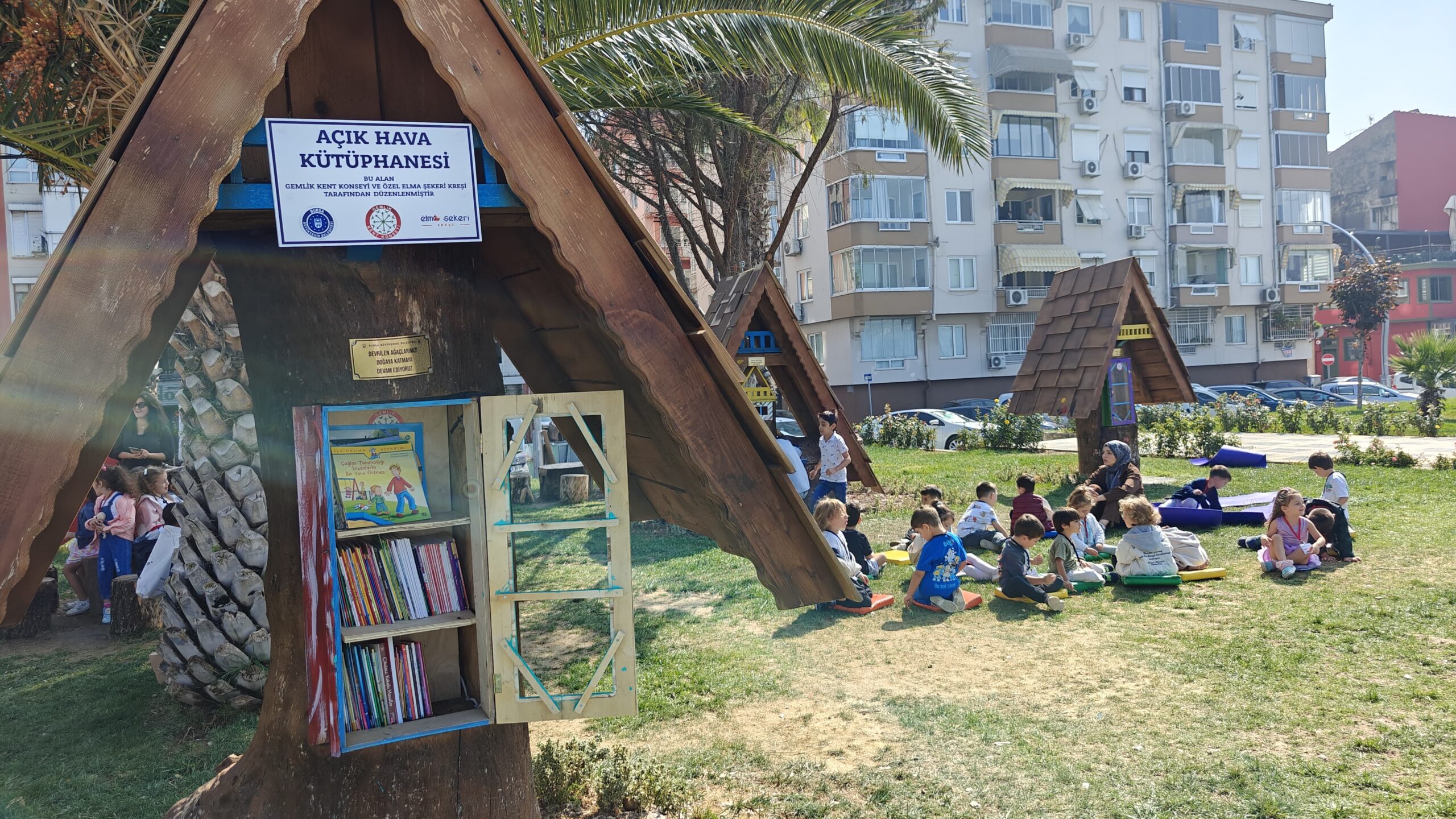 GEMLİK'TE KİTAP DOSTU BİR PROJE