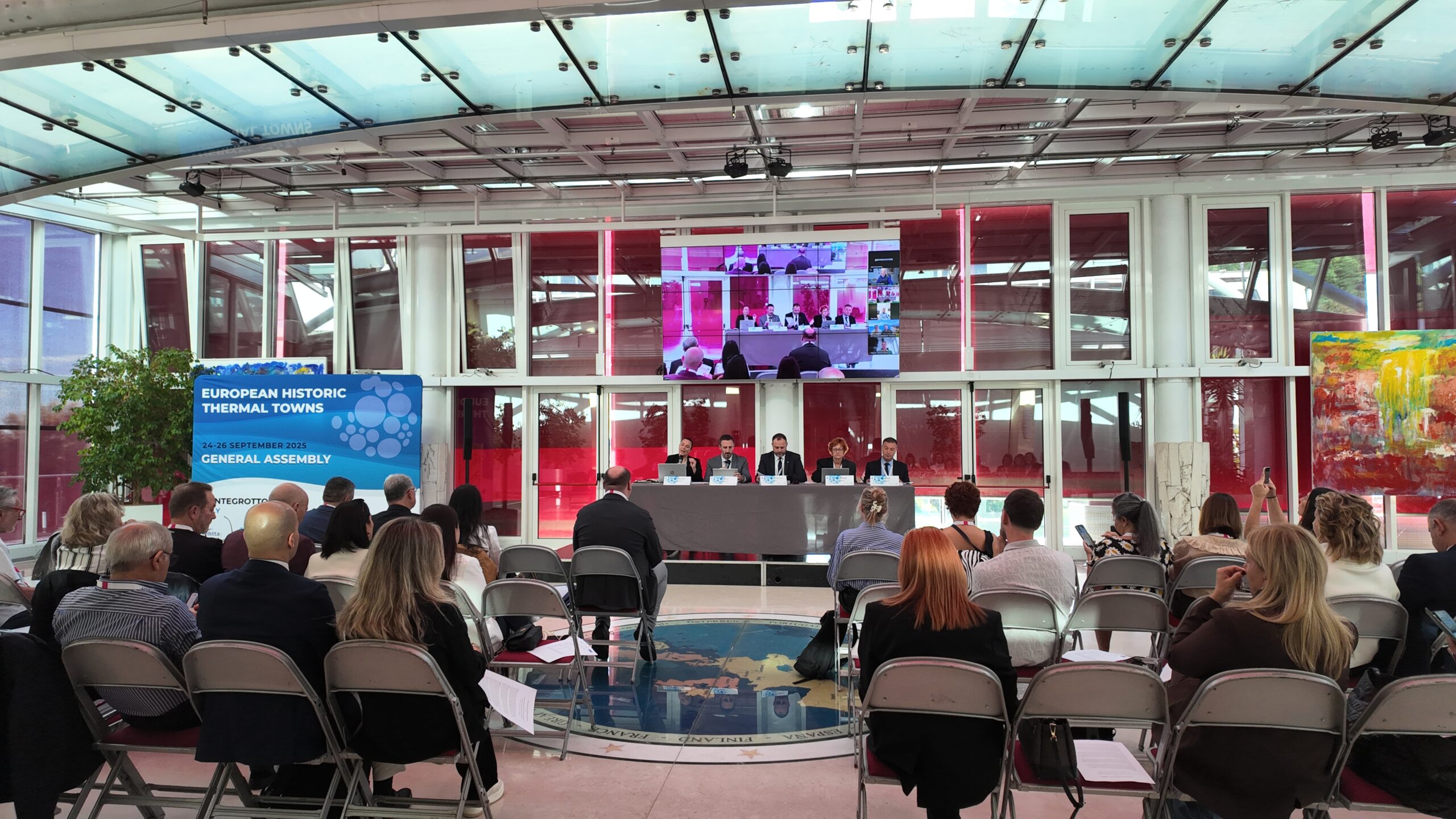 BURSA DÜNYAYA AÇILACAK