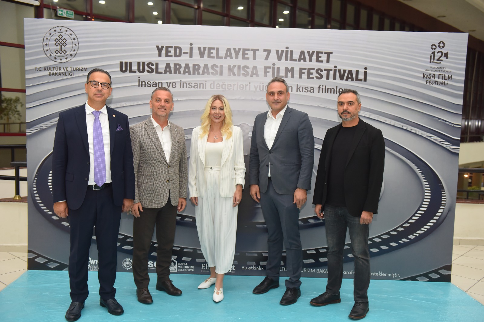 SİNEMASEVERLER YILDIRIM'DA BULUŞTU