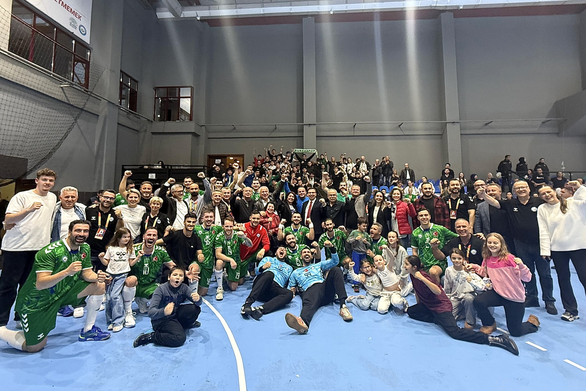 Nilüfer Belediyespor, EHF Avrupa Kupası’nda tur atladı