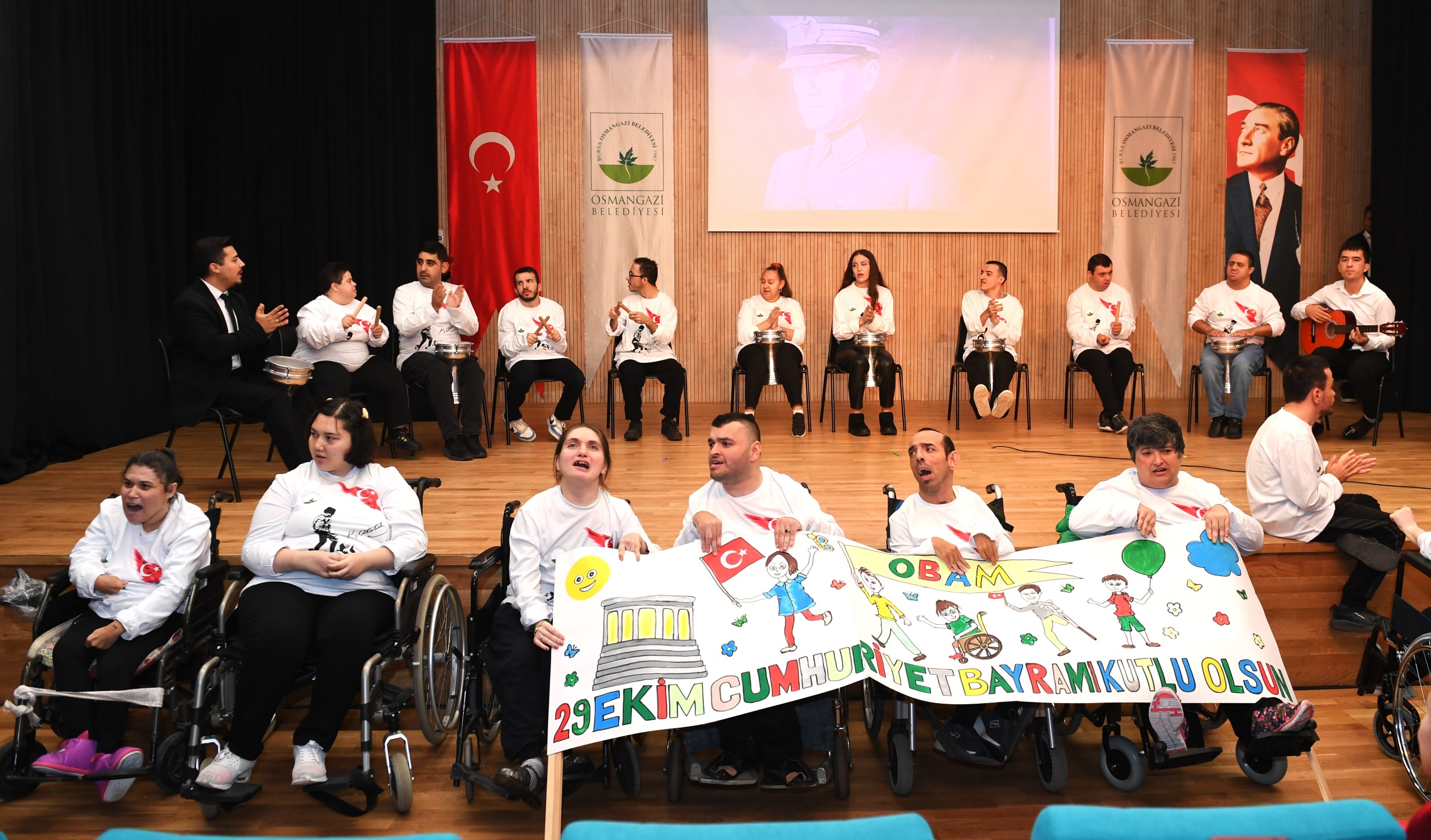 Engelli bireyler Osmangazi’de Cumhuriyet Bayramını kutladı