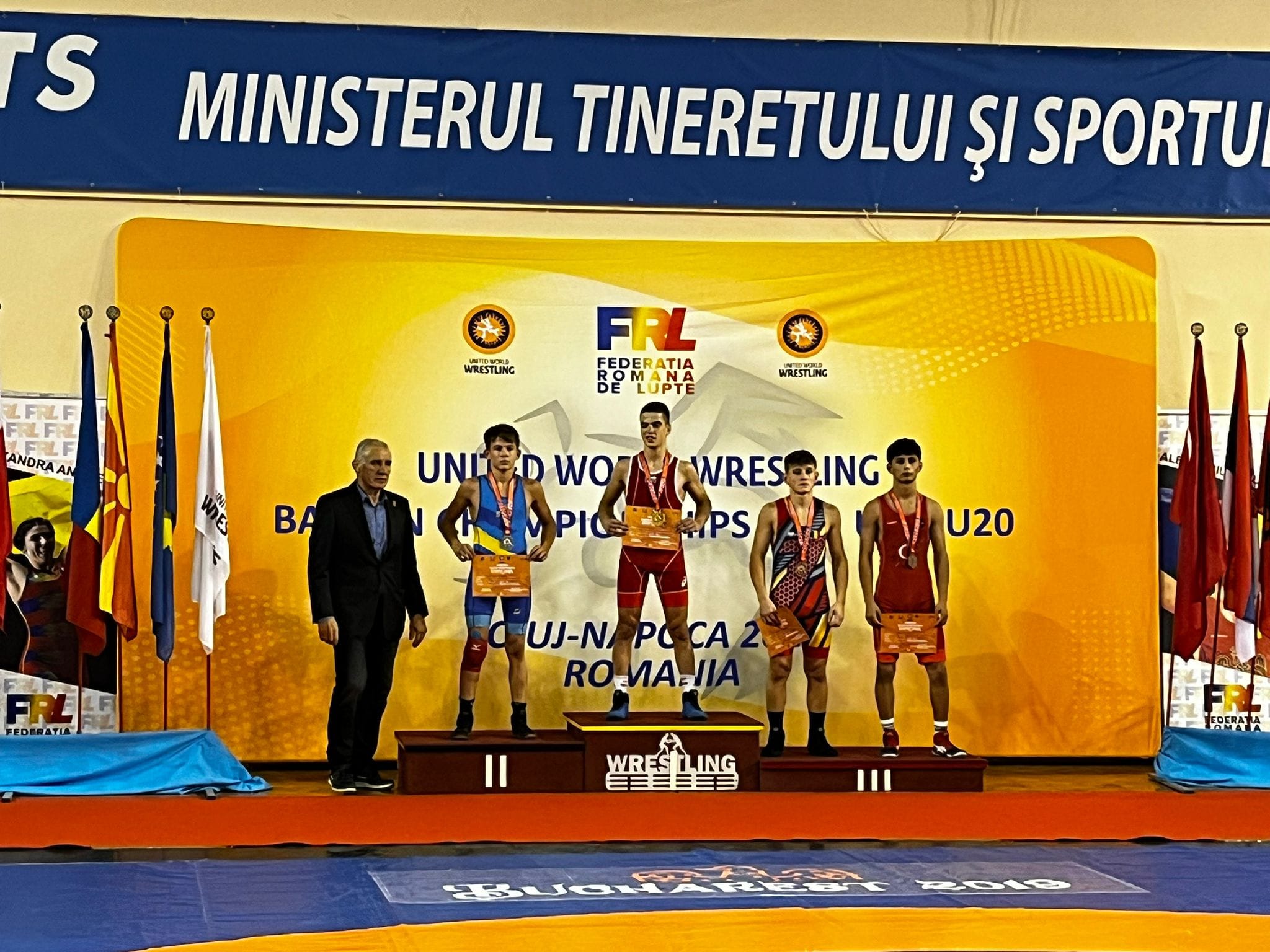 Belediyesporlu güreşçilerden 2 madalya