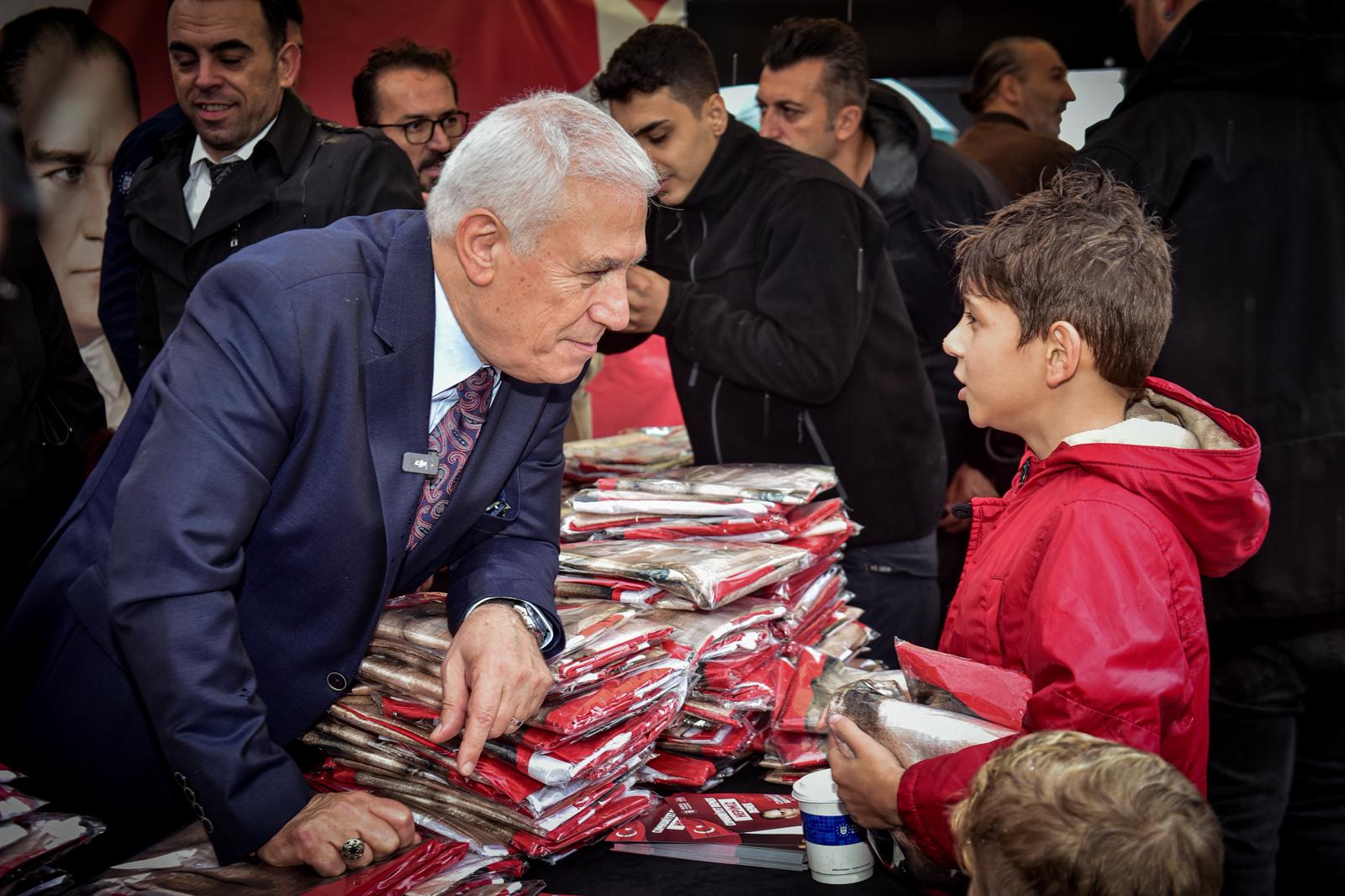 "Bursa, Cumhuriyetine sahip çıkıyor"