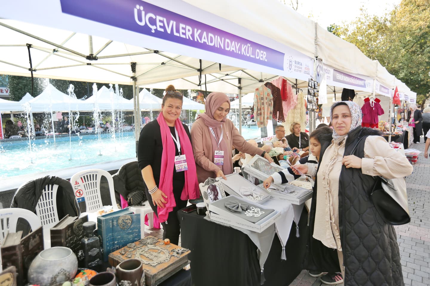 Heykel'de 'Meydan Kadınların'