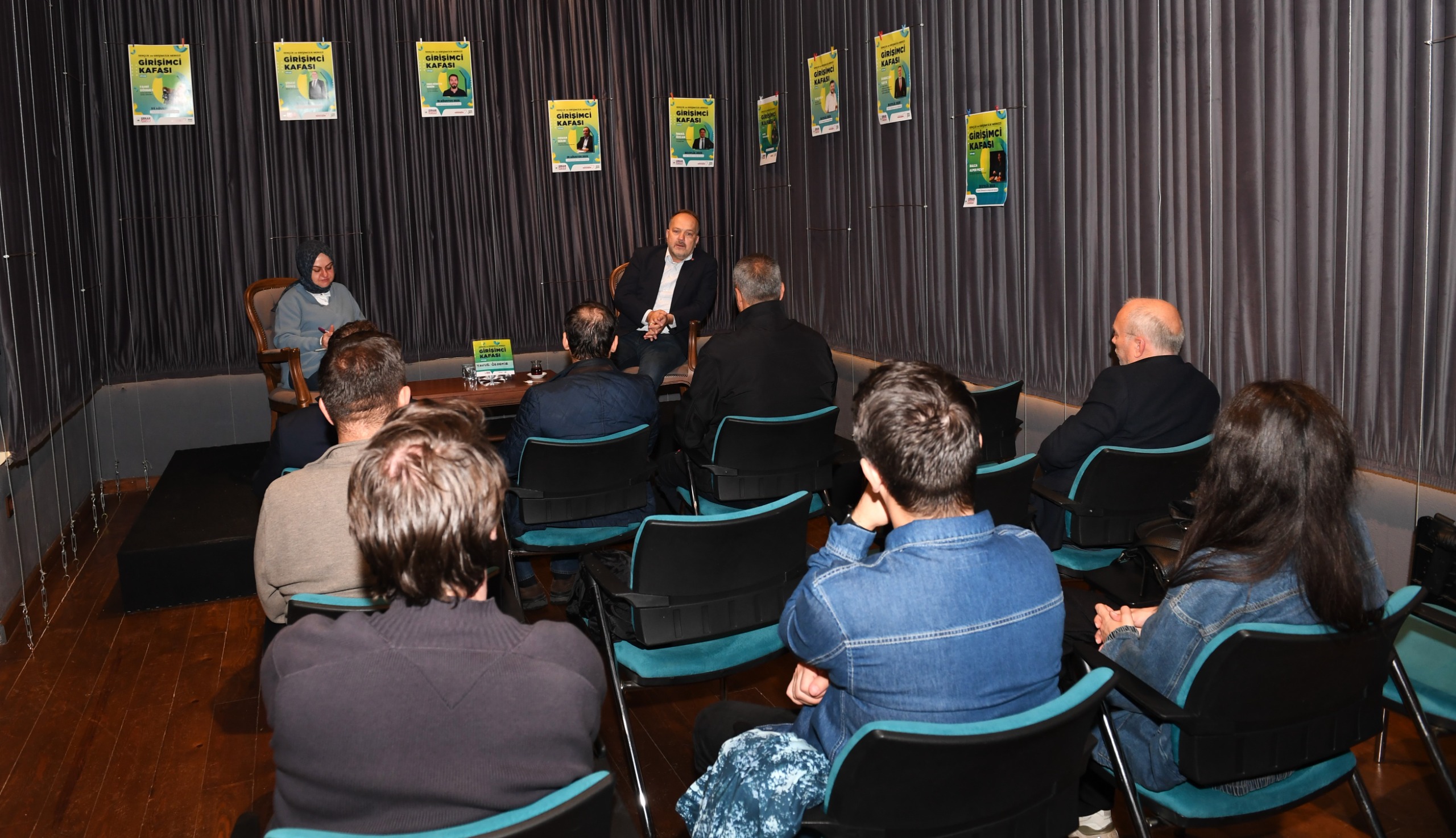 Gençler Girişimci Kafası’nda Tecrübeyle Buluştu