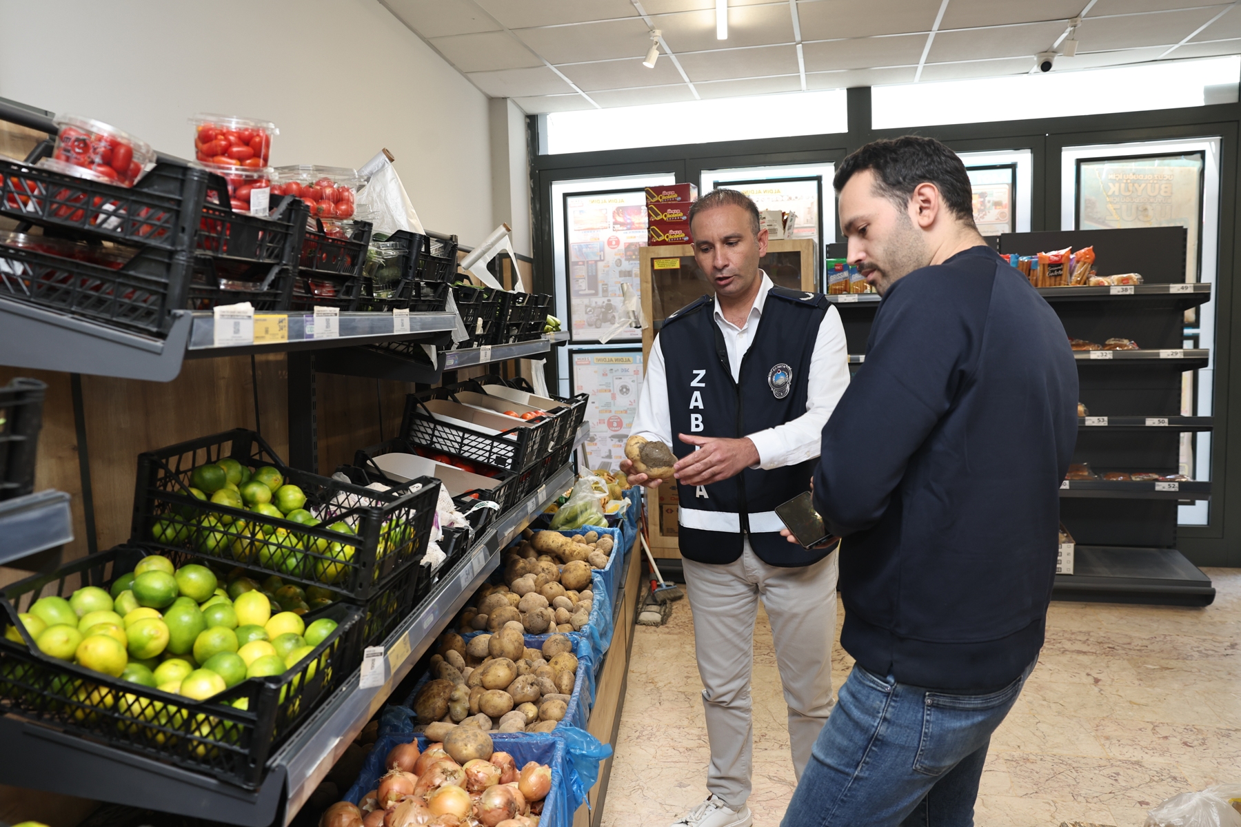 Nilüfer’de halk sağlığı için marketlere sıkı denetim