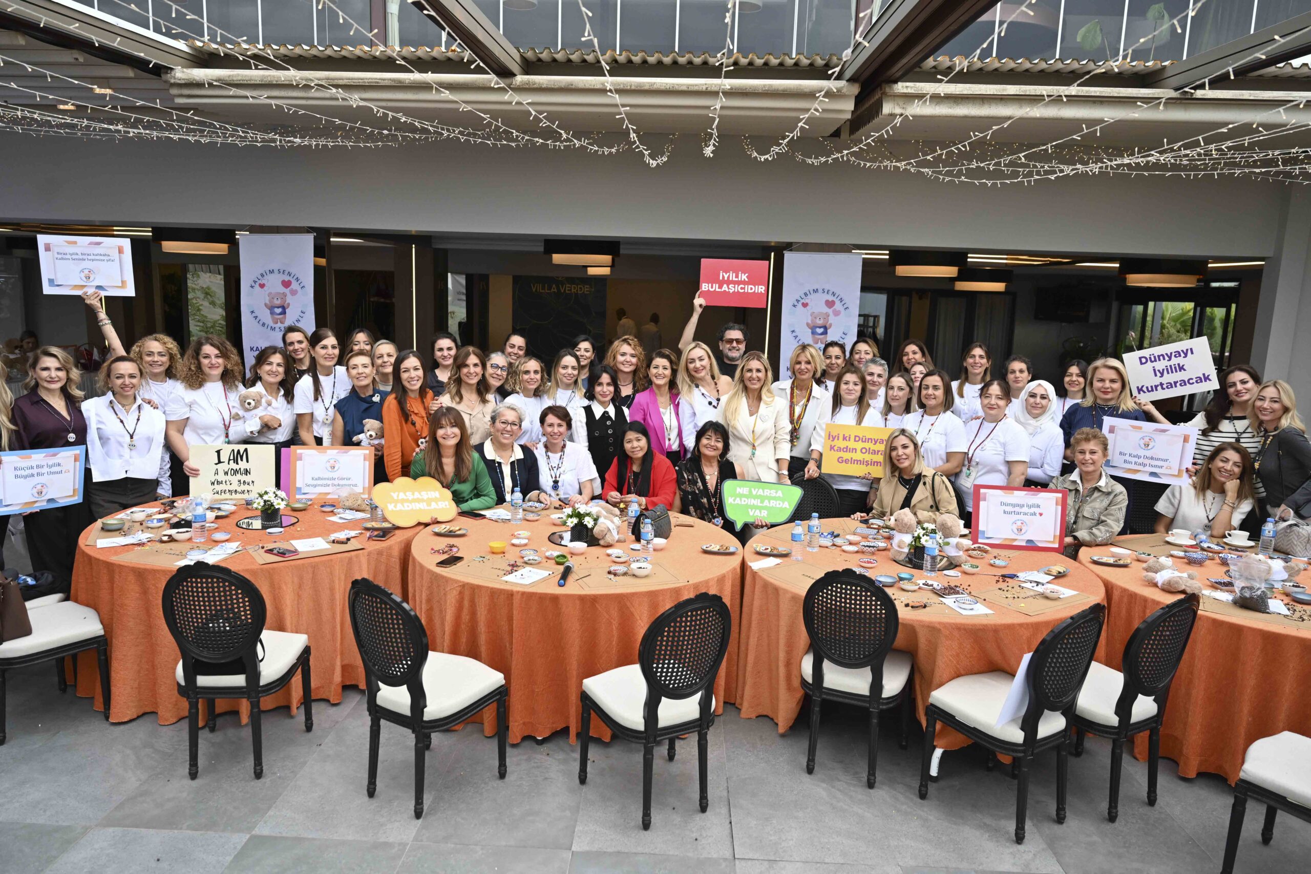 Kalbim Seninle Yardımlaşma Derneği’nden “İyilik Atölyesi” – Ayşe Arman’la Bursalı Kadınlar İyilik İçin Bir Aradaydı