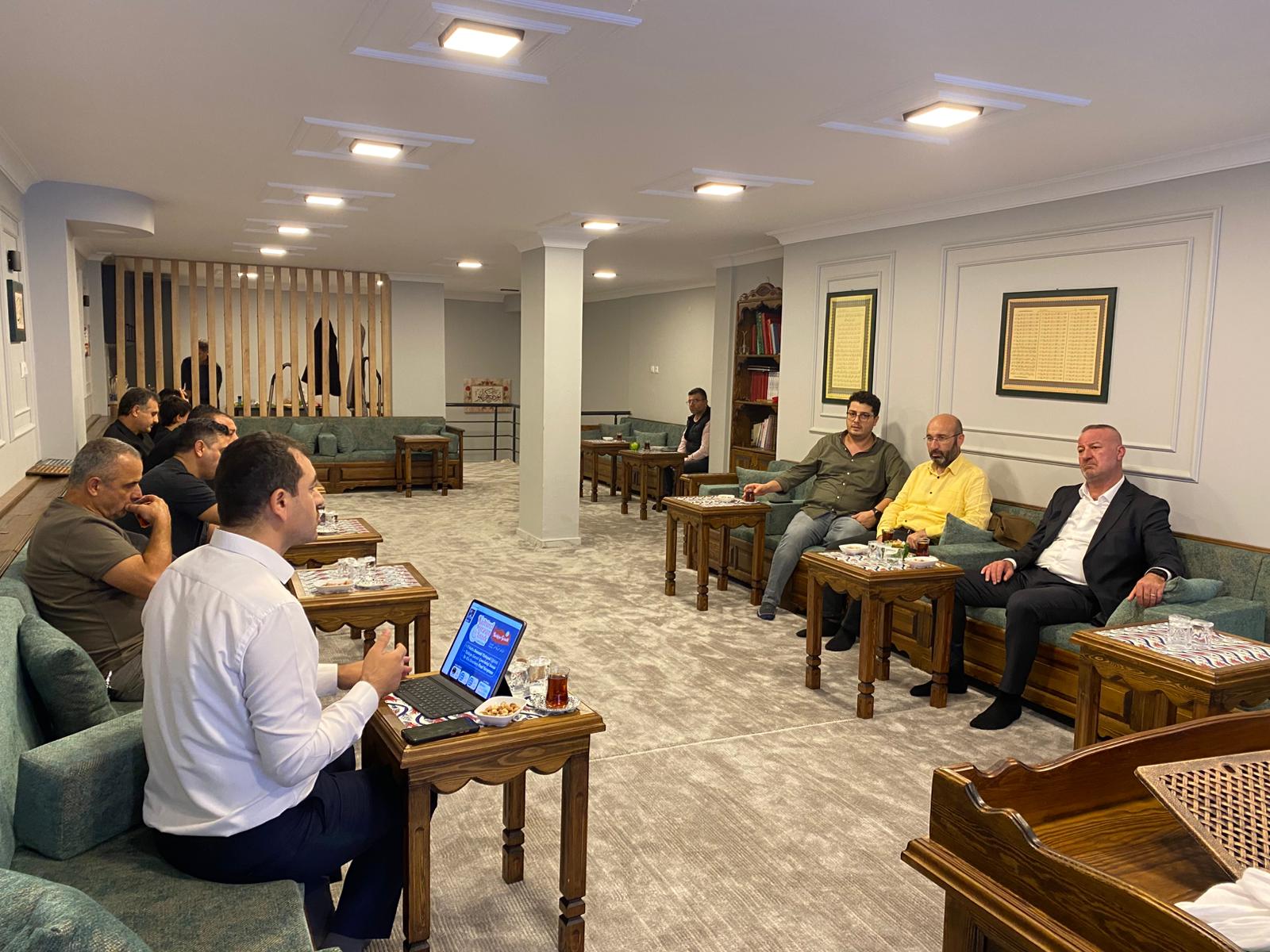 Başkan Karabatı’dan Hayrat Vakfı’na ziyaret