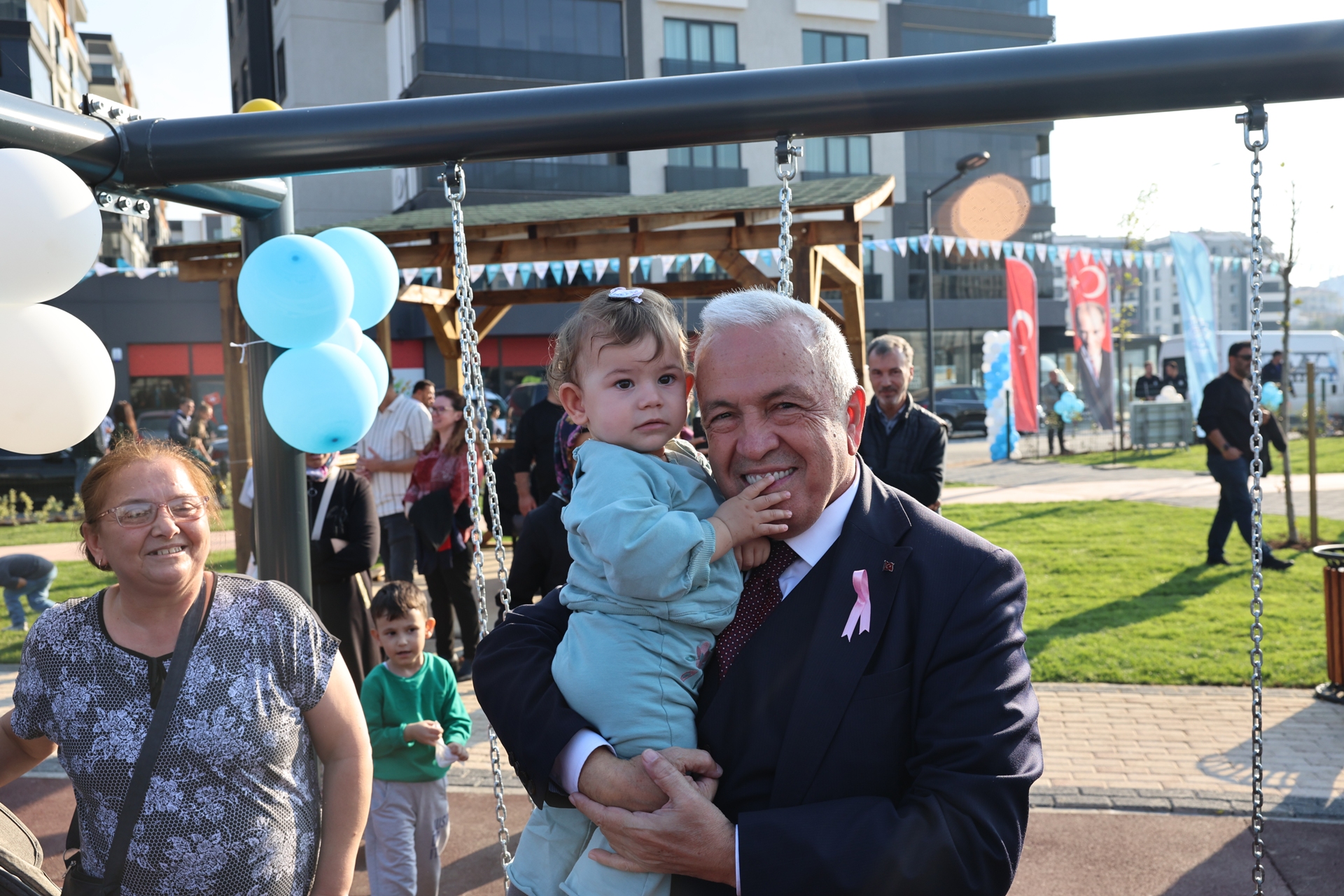 Nilüfer’in 421’inci parkı Balkan Mahallesi’nde açıldı