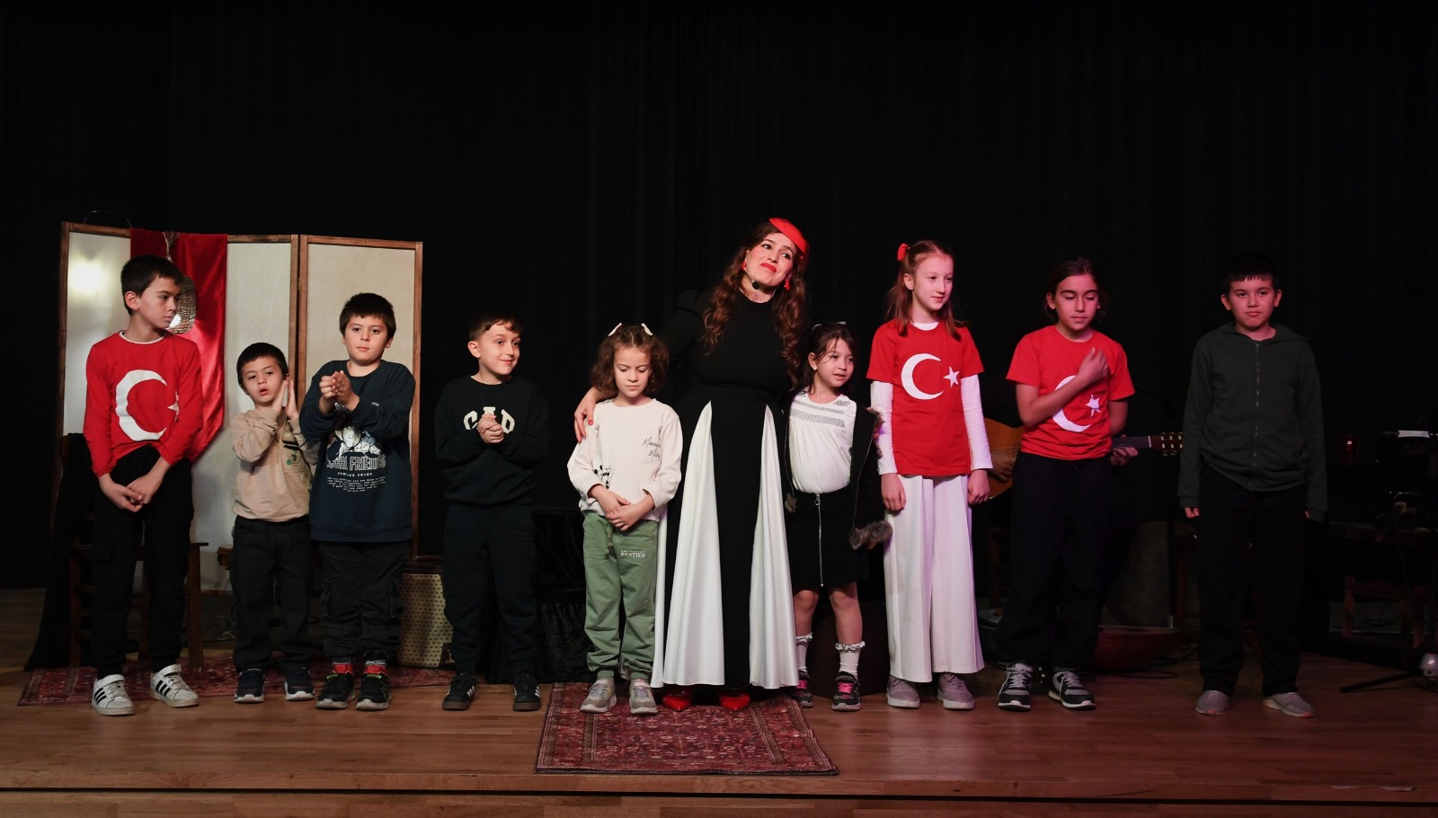 Osmangazi’de Cumhuriyet’in Işığı Bu Kez Sahneye Yansıdı