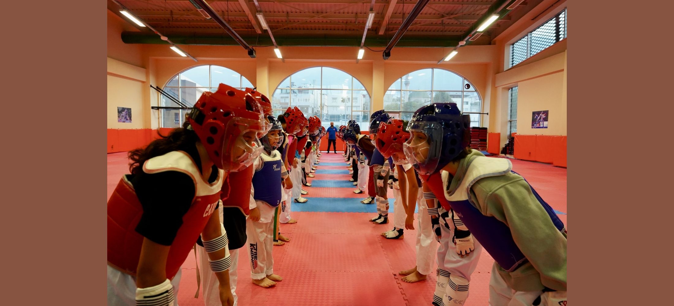 YILDIRIMLI ÇOCUKLARA YAZ-KIŞ SPOR İMKÂNI