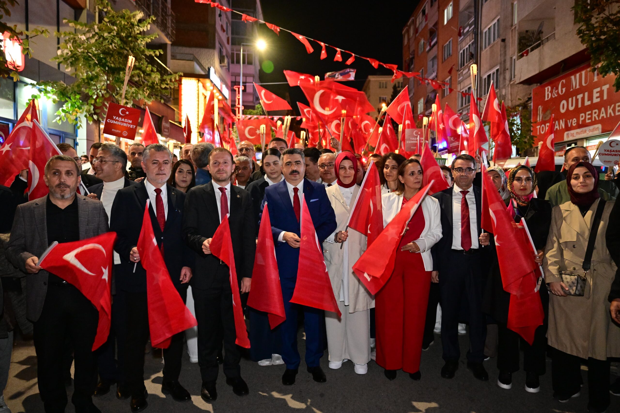 YILDIRIM'DA CUMHURİYET COŞKUSU