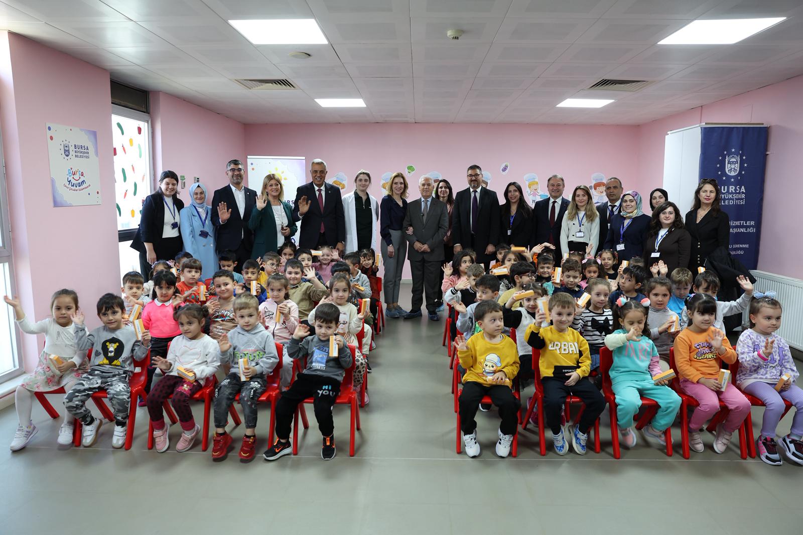 Bursa Yuvam’da sağlıklı gülüş zamanı