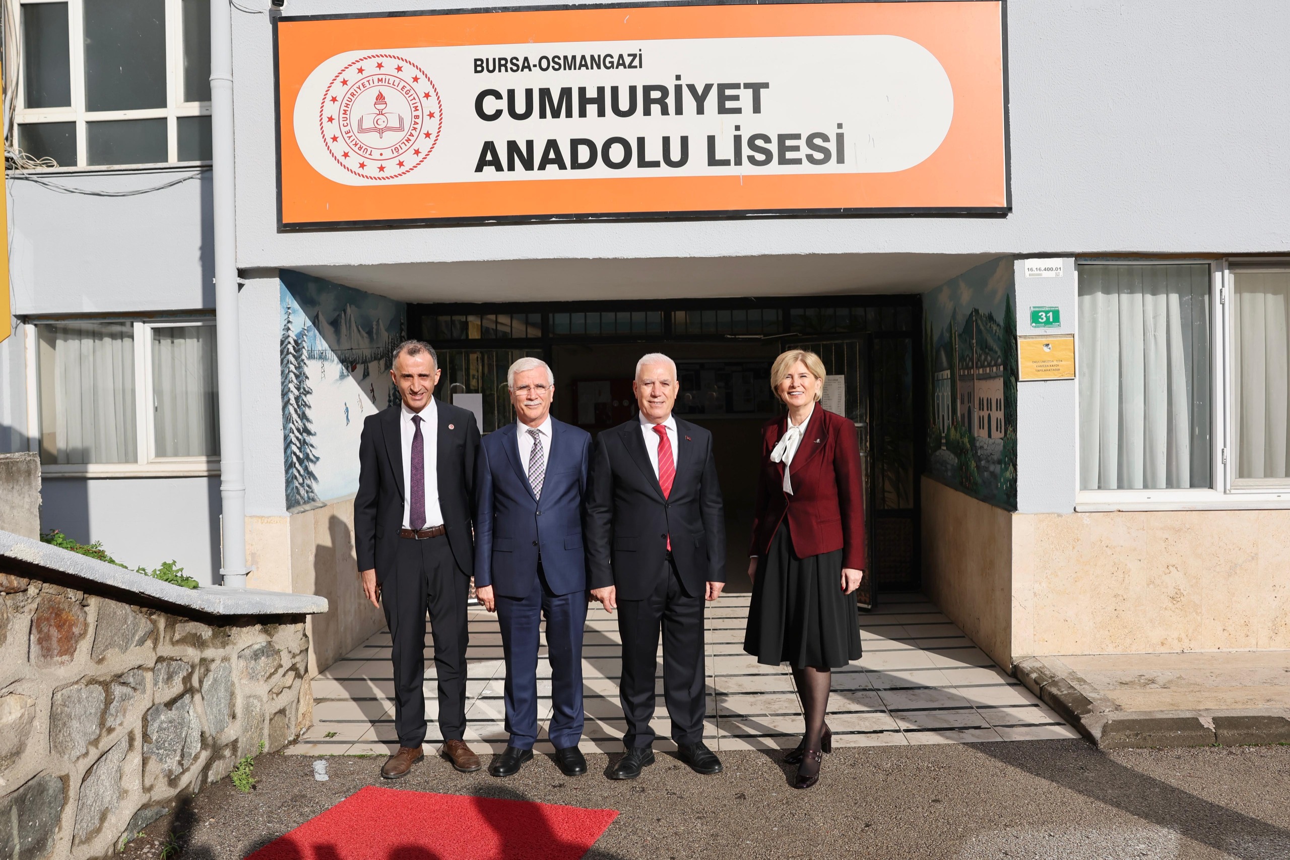 Başkan Bozbey’den öğretmenlere anlamlı ziyaret