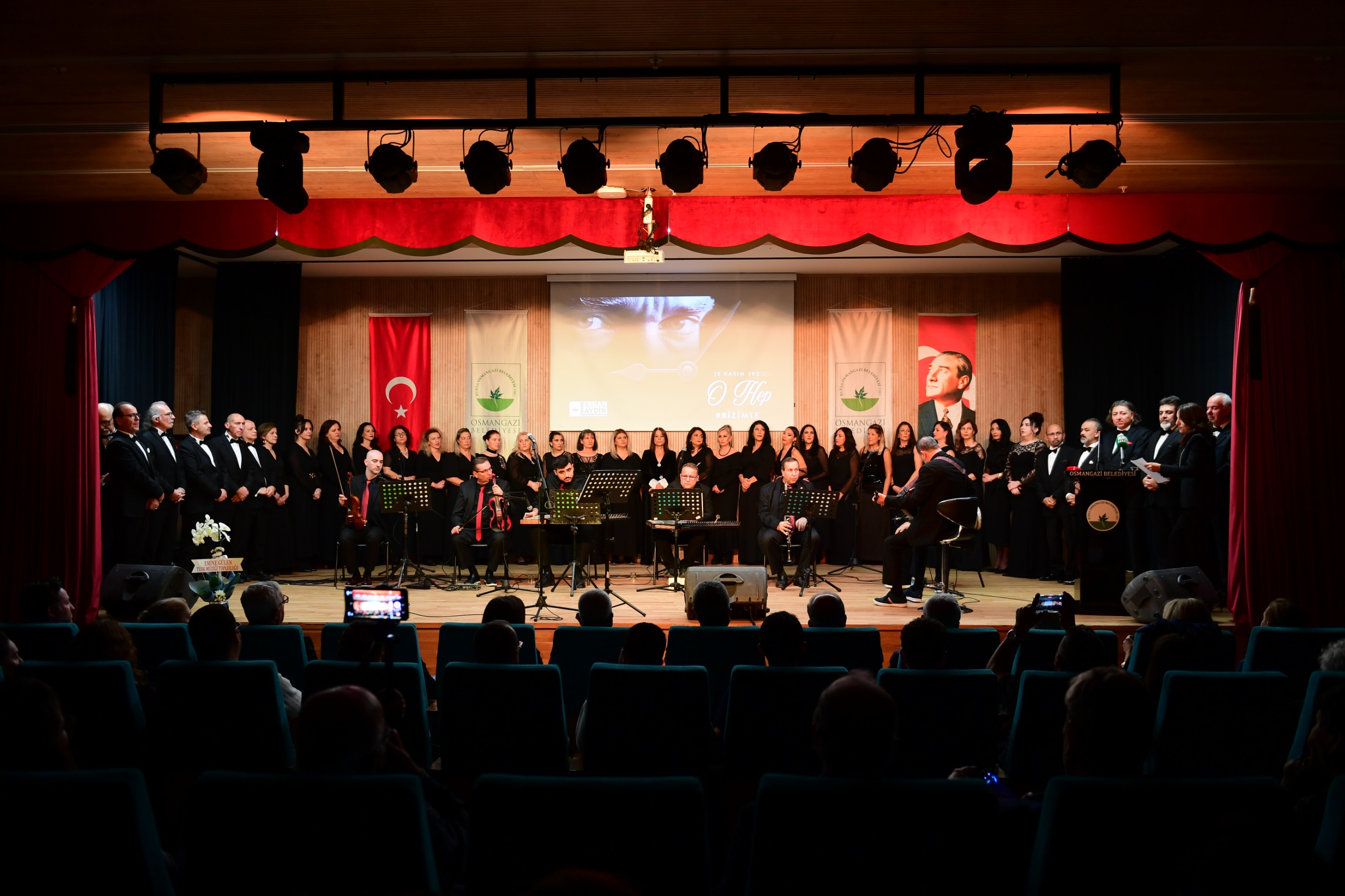 Osmangazi’de Ulu Önder Sevdiği Türkülerle Anıldı