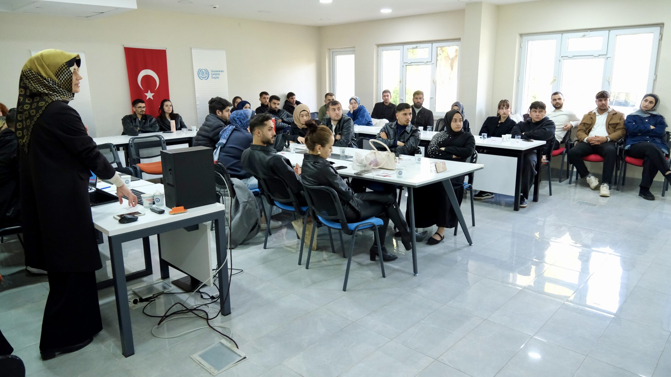 YILDIRIM'DA KADINA ŞİDDETE KARŞI FARKINDALIK EĞİTİMİ