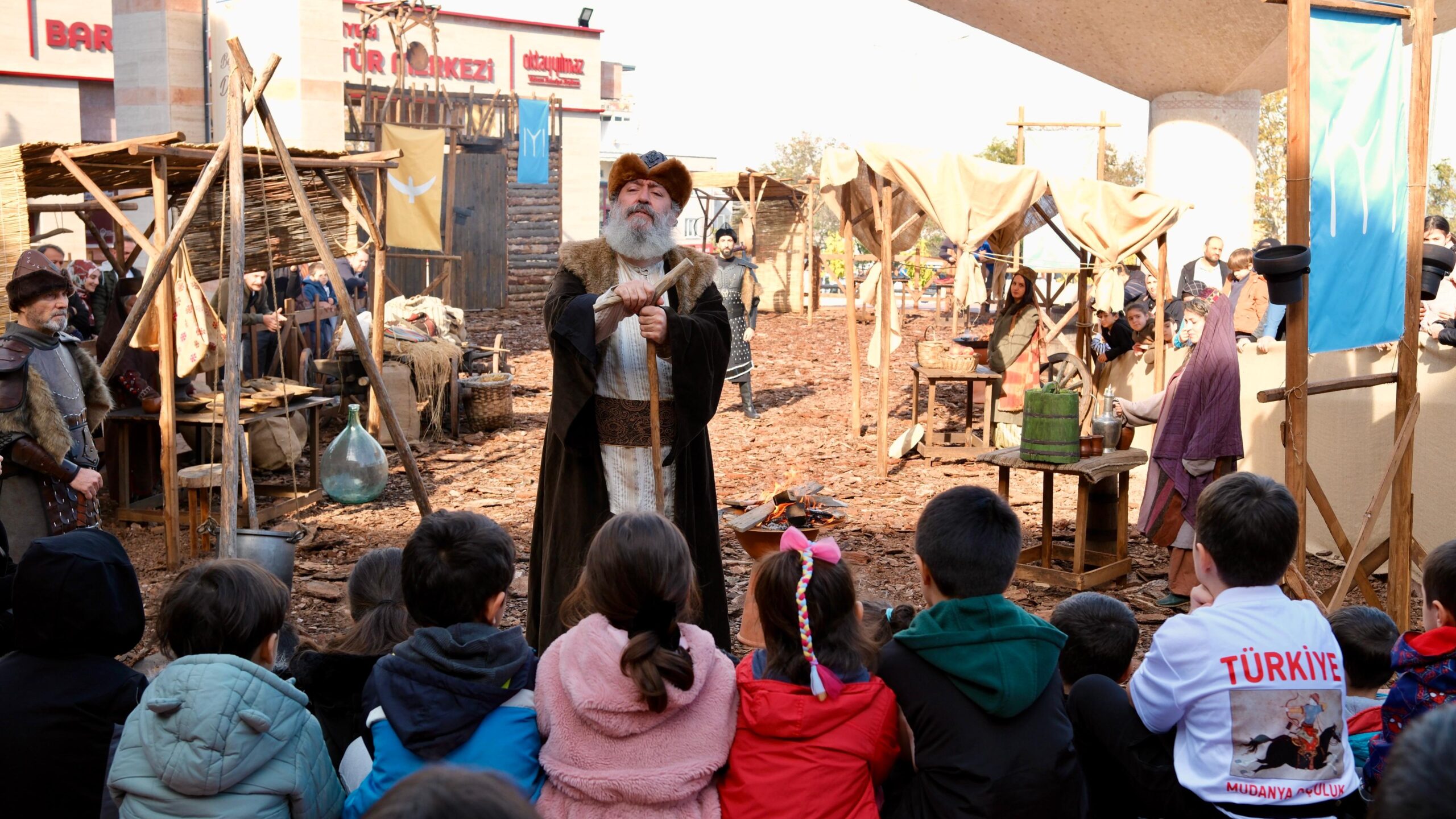 YILDIRIMLI ÇOCUKLAR KÜLTÜR VE SANATLA BÜYÜYOR