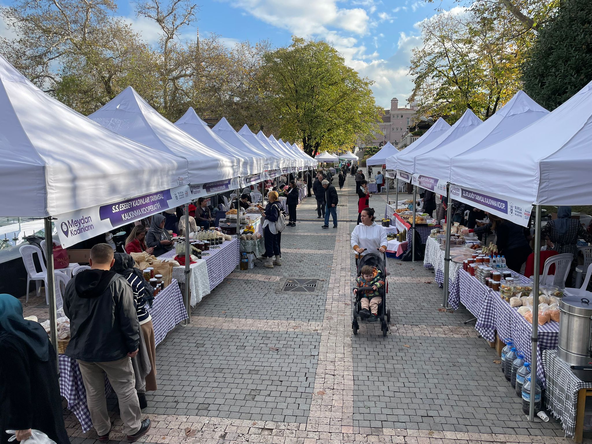 Heykel'de ‘Meydan Kadınların’