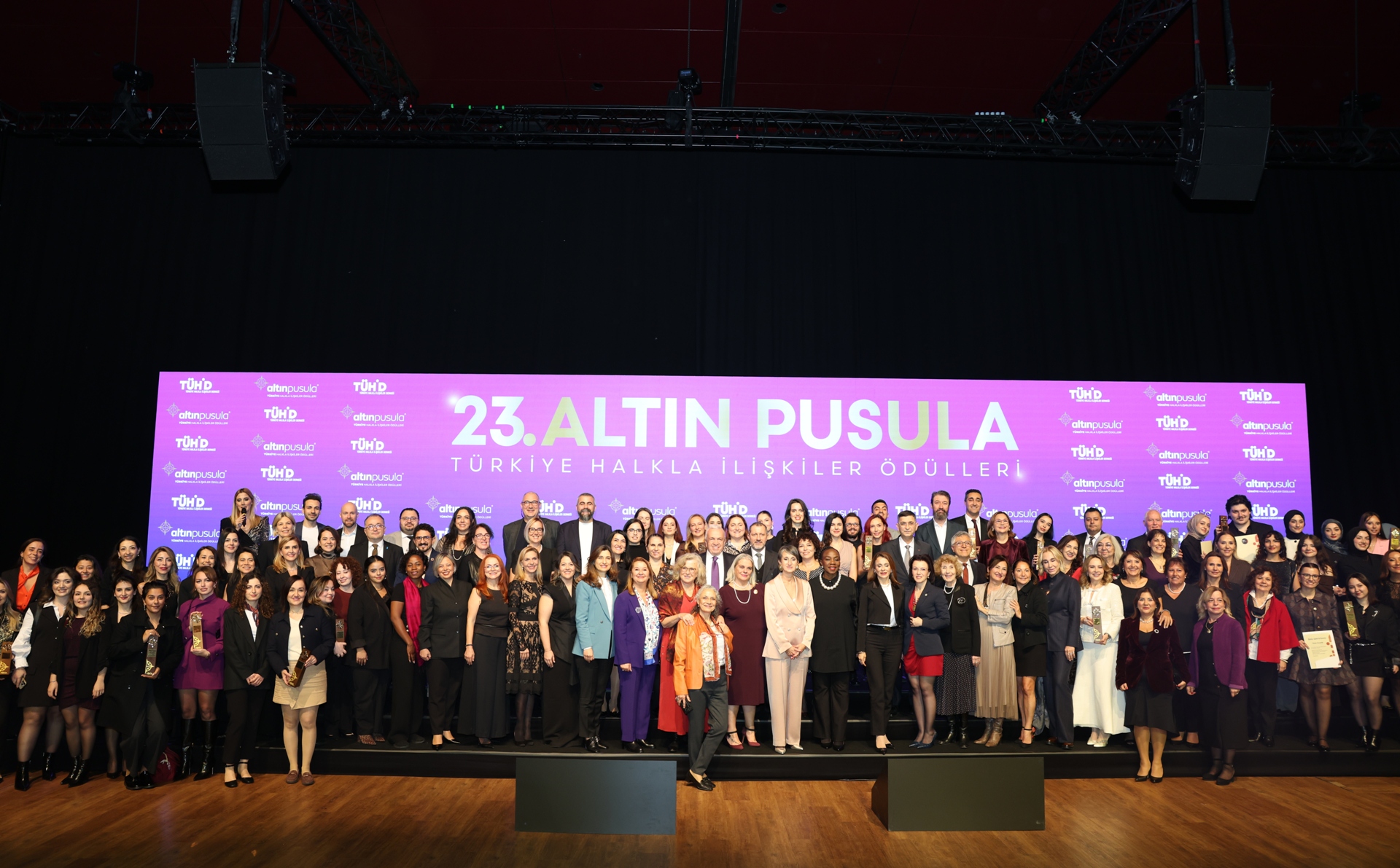 Nilüfer’in sosyal girişimcilik vizyonuna ‘Altın Pusula’ ödülü