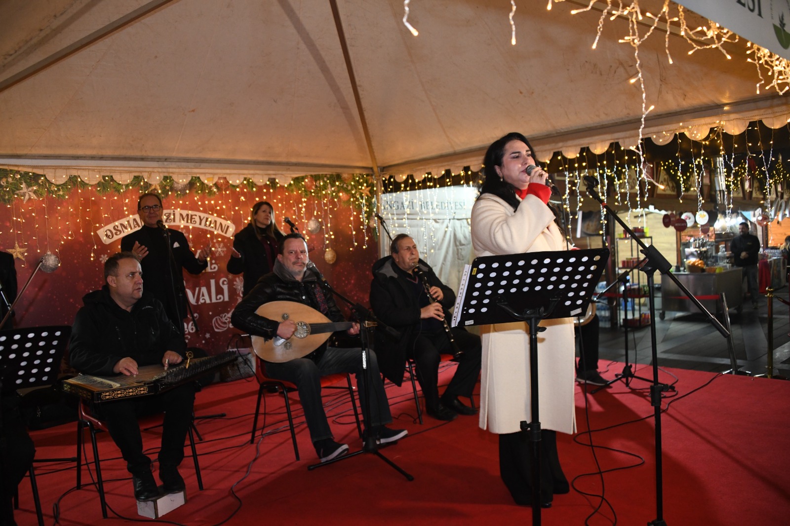 Osmangazi Meydanı Nağmelerle Isındı