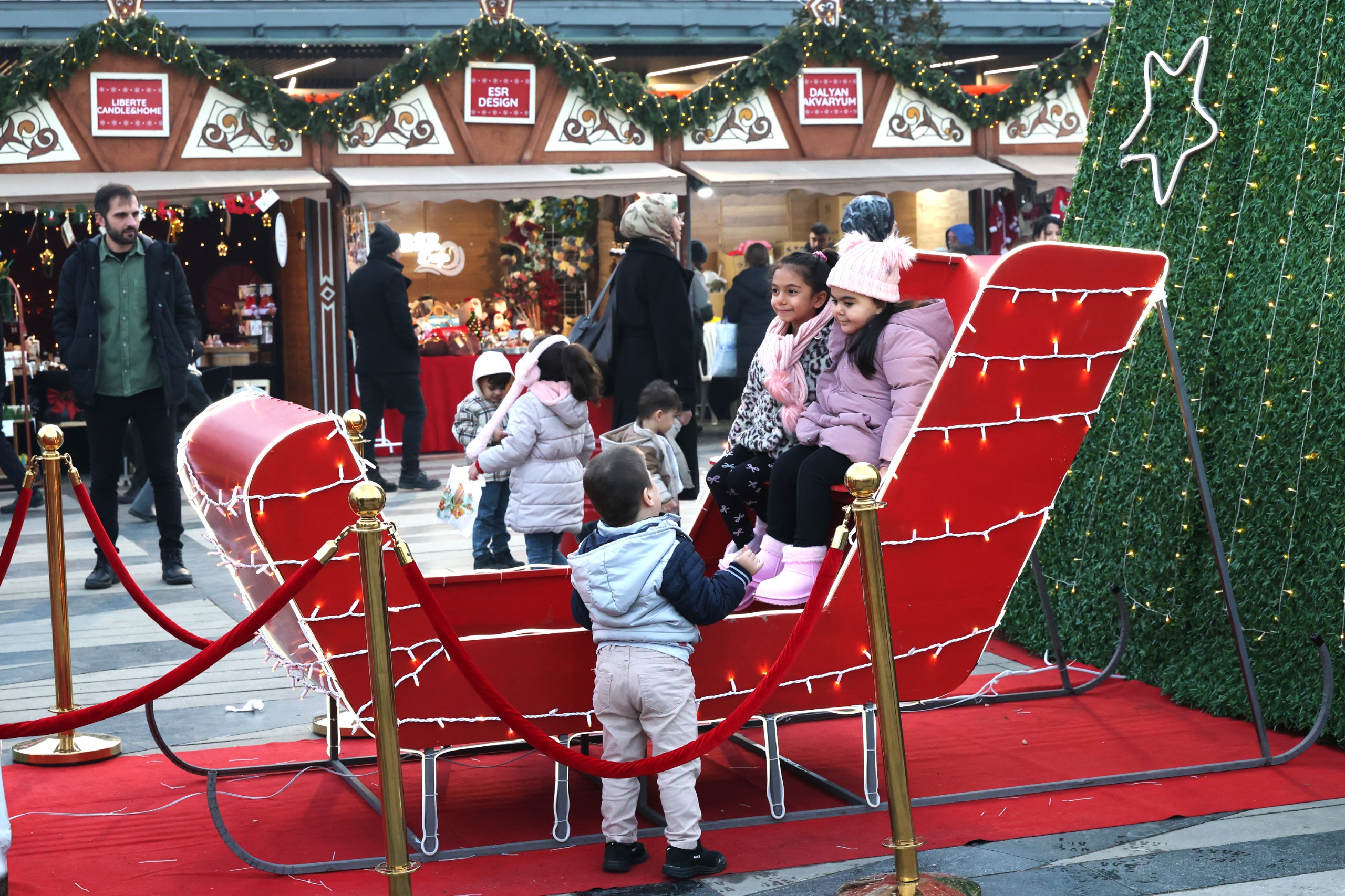 Osmangazi’de Yeni Yıl Heyecanı Meydanı Sardı