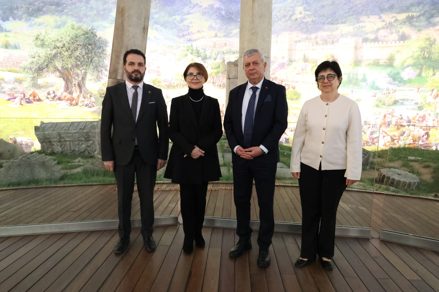 Bakan Bolkvadze Panorama 1326’da Tarihe Yolculuk Yaptı