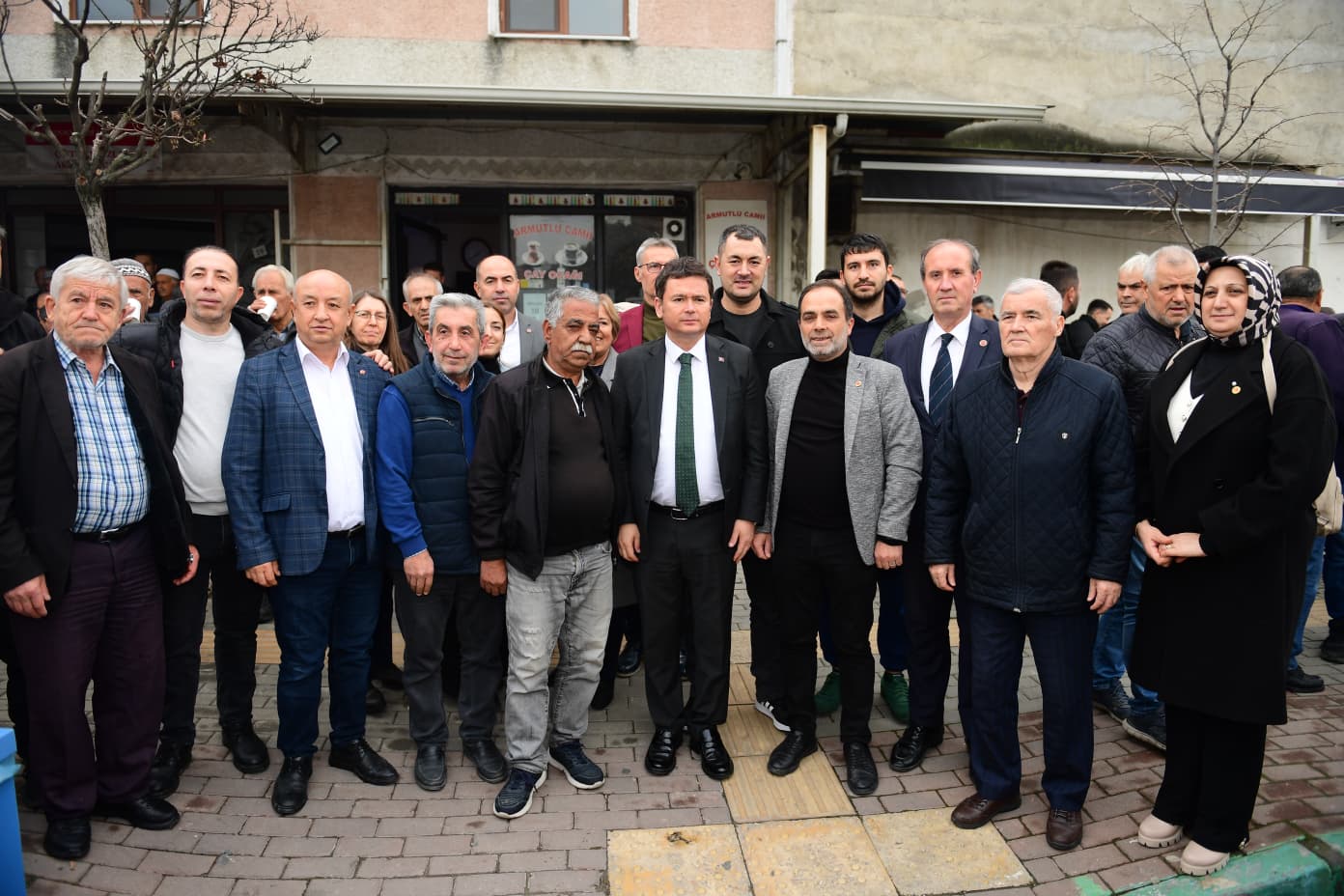 Başkan Erkan Aydın’ın Cuma Durağı Çiftehavuzlar Mahallesi Oldu